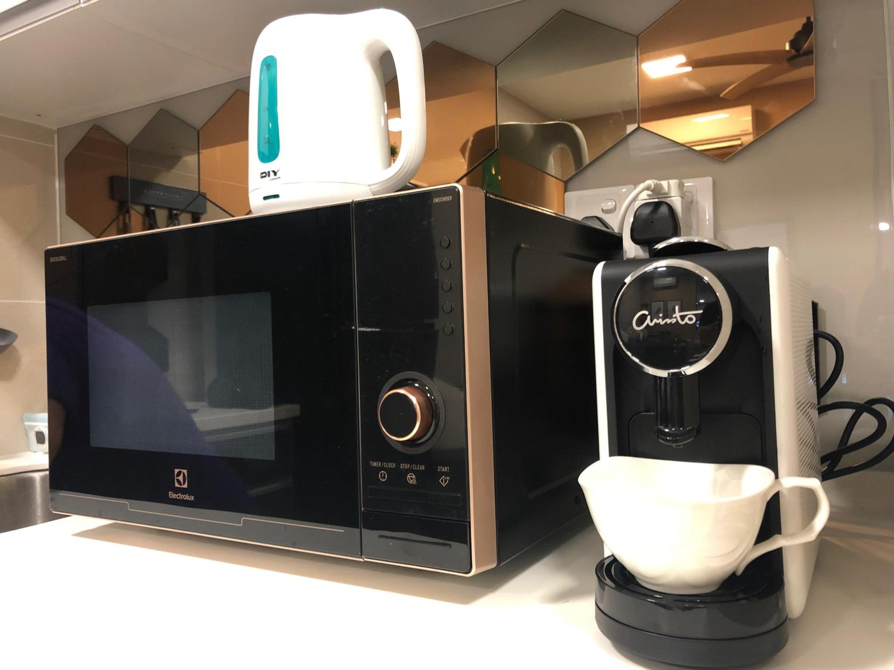 Lily and Loft - KL Gateway Bangsar LRT, WIFI, Netflix