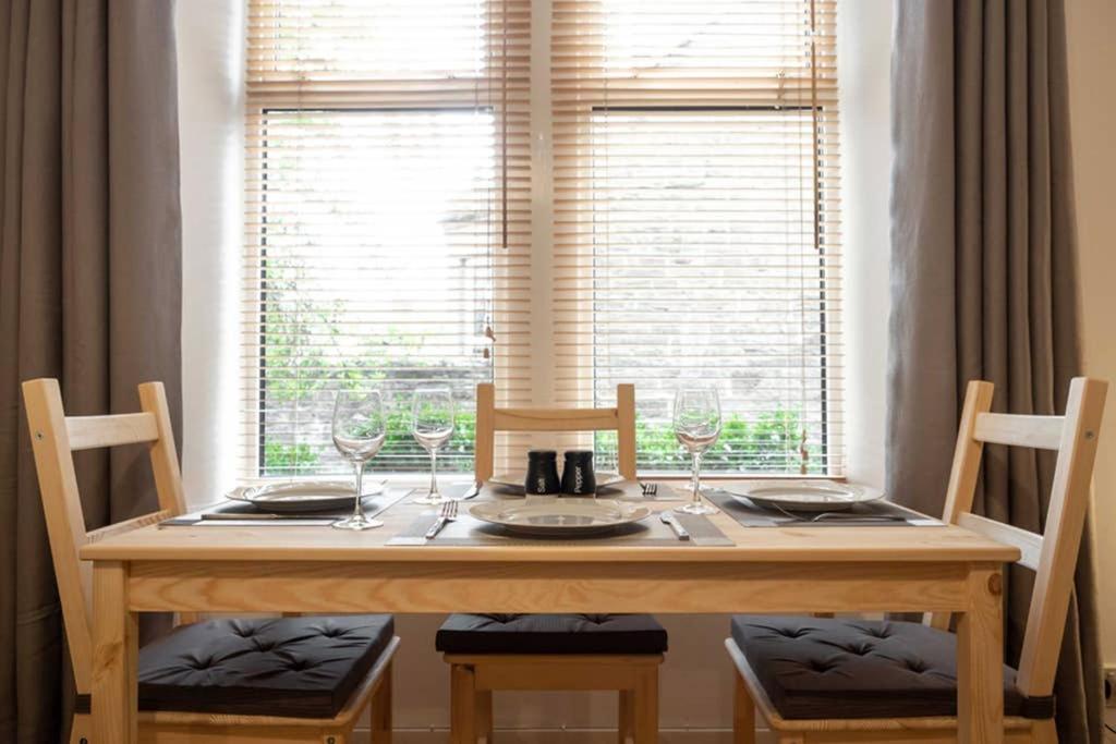☆ Quiet Ground Floor Apartment Near University ☆ view 3
