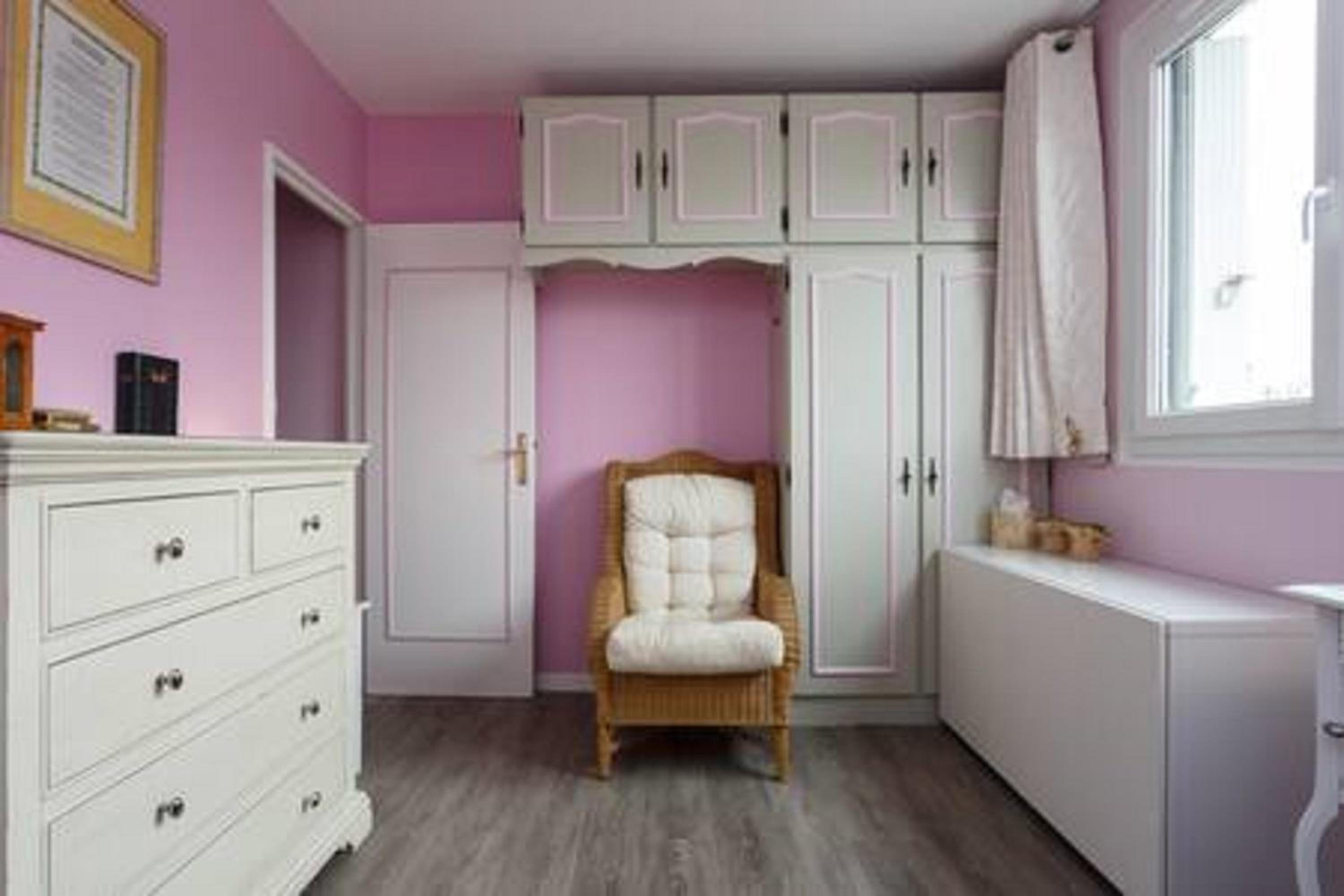REFAIT A NEUF Appartement proche de Paris view 5