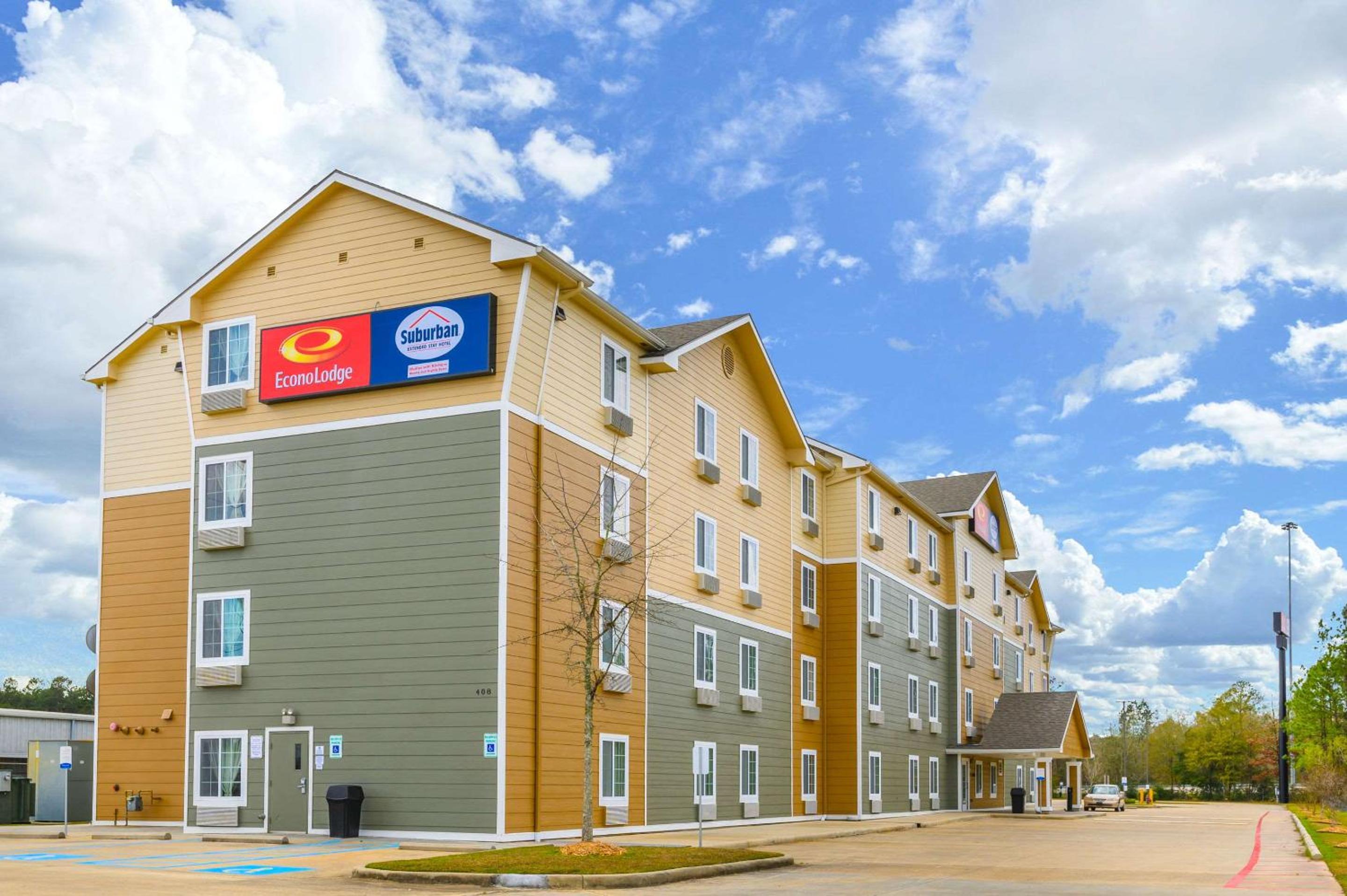 Hammond Vacations - Econo Lodge Hammond - Property Image 3