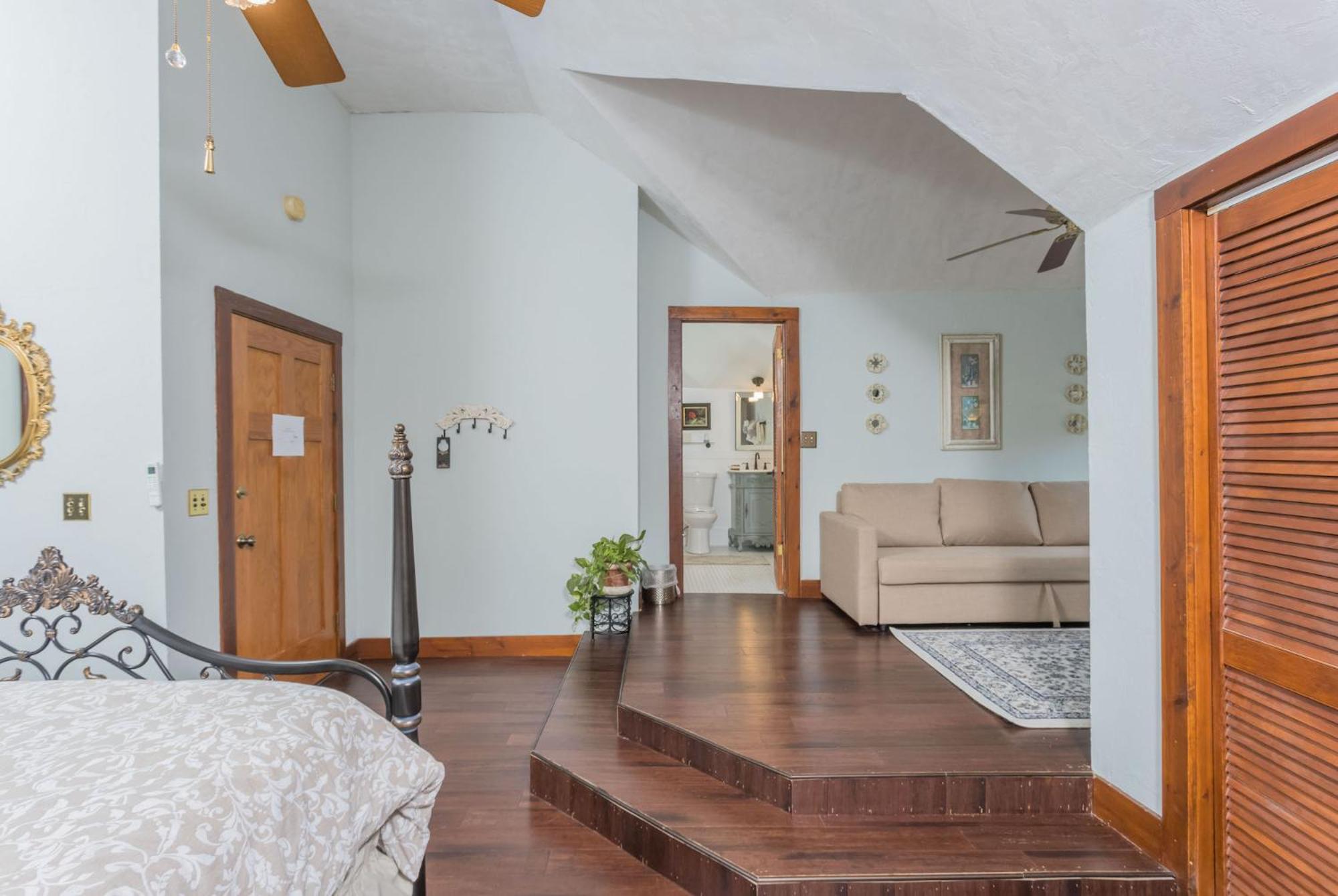 Herlong Mansion Bed & Breakfast