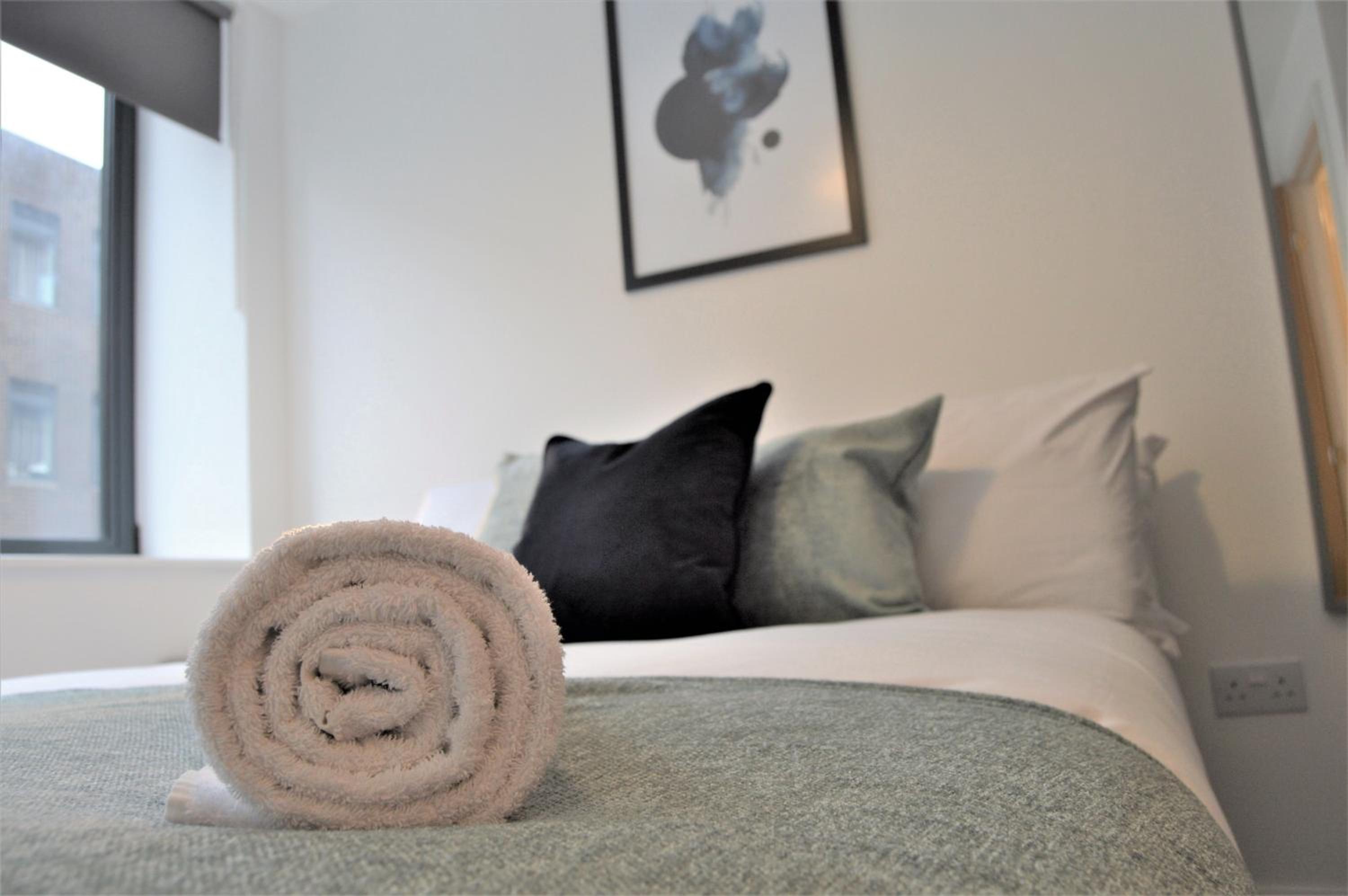 Kiwi 30 - Spacious 2 bed apartment in the city centre - perfect for work or leisure! view 5
