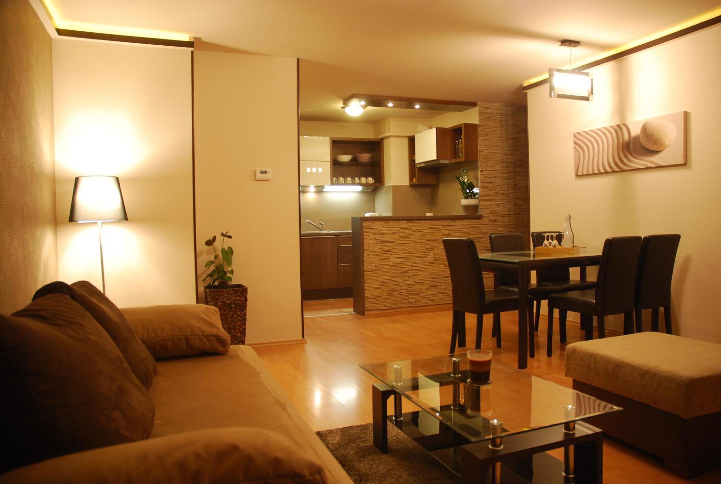 Arpad Bridge Apartments
