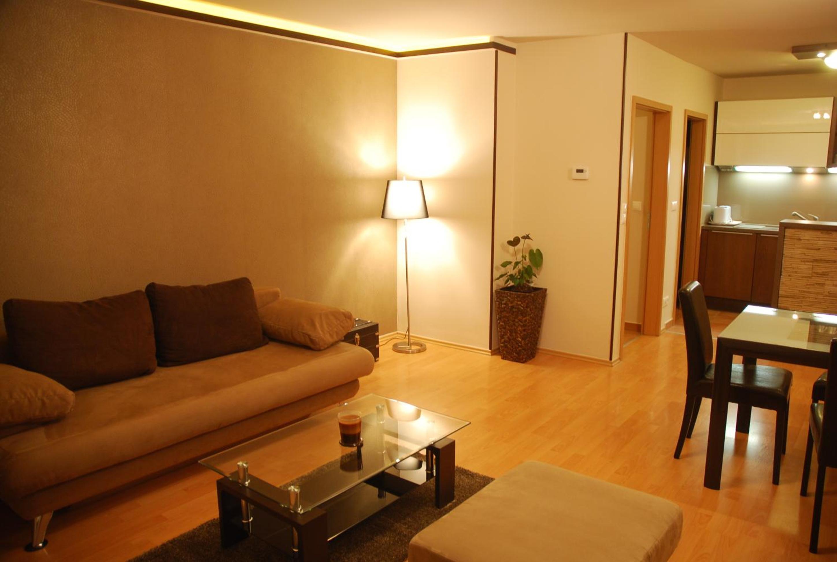 Arpad Bridge Apartments