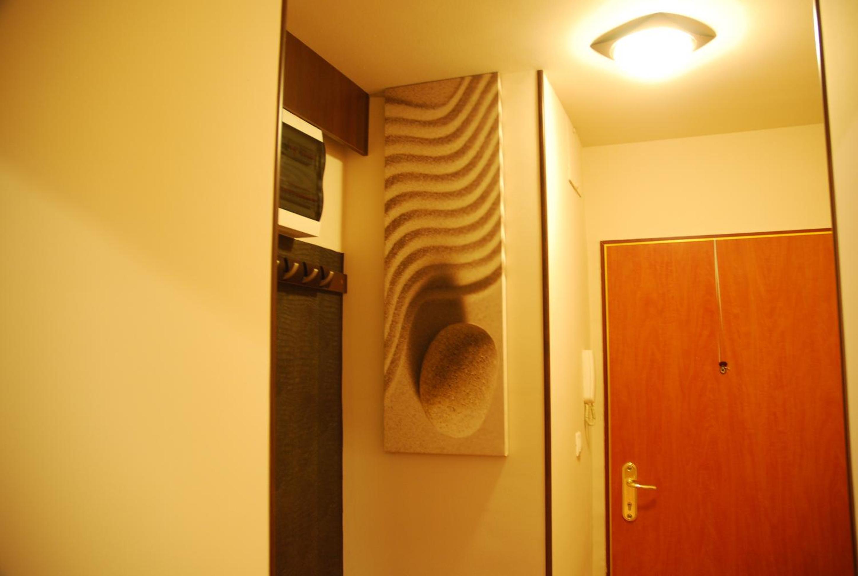 Arpad Bridge Apartments