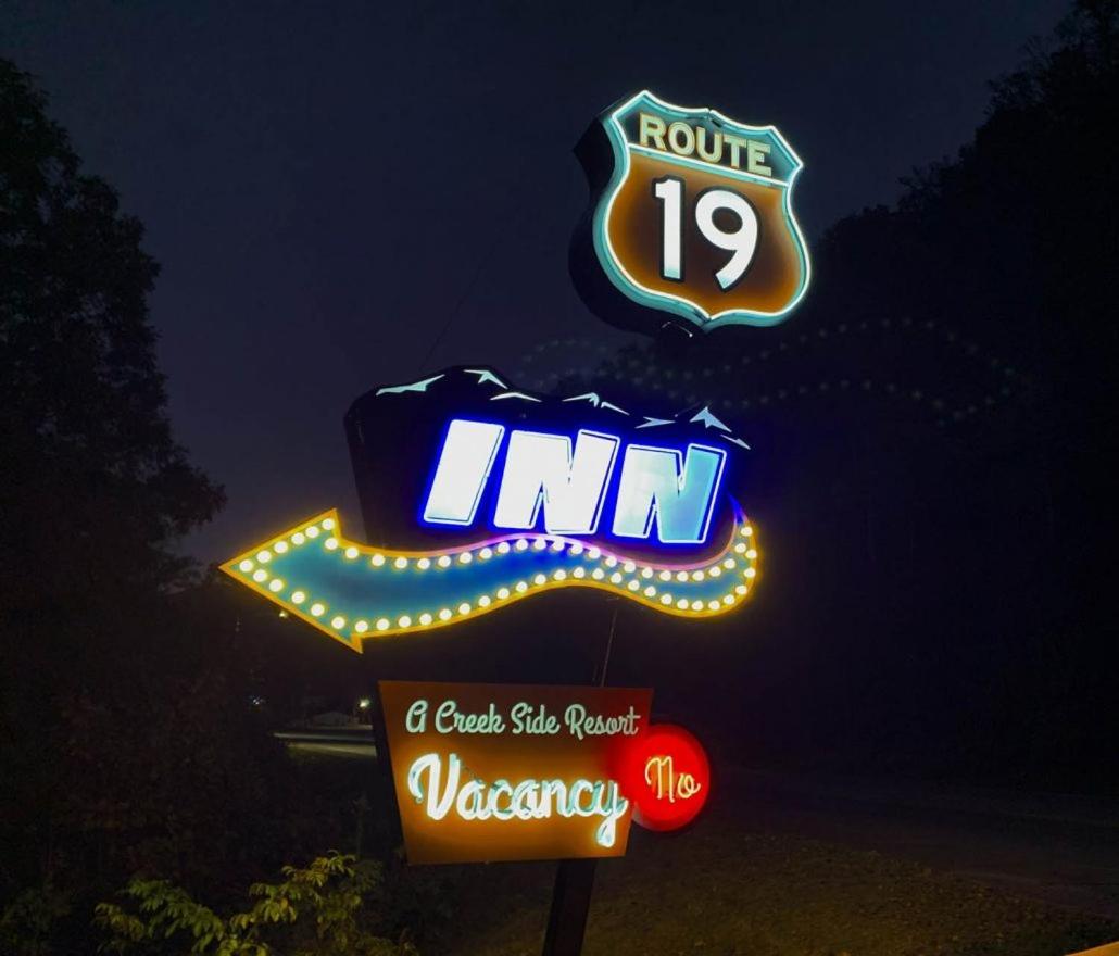 Route 19 Inn view 3