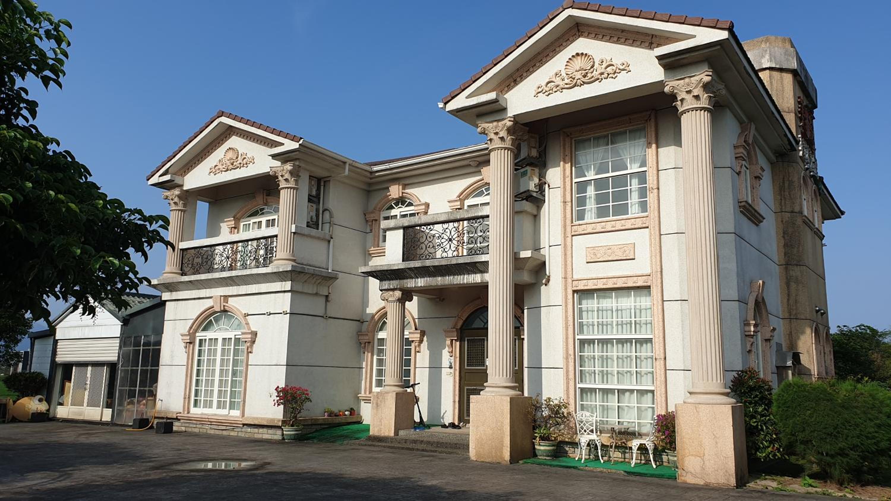 Hotel Beauty Monroe B&B-可包棟-150吋投影-唱歌-夏日玩水-烤肉-電動麻將 - Image 1