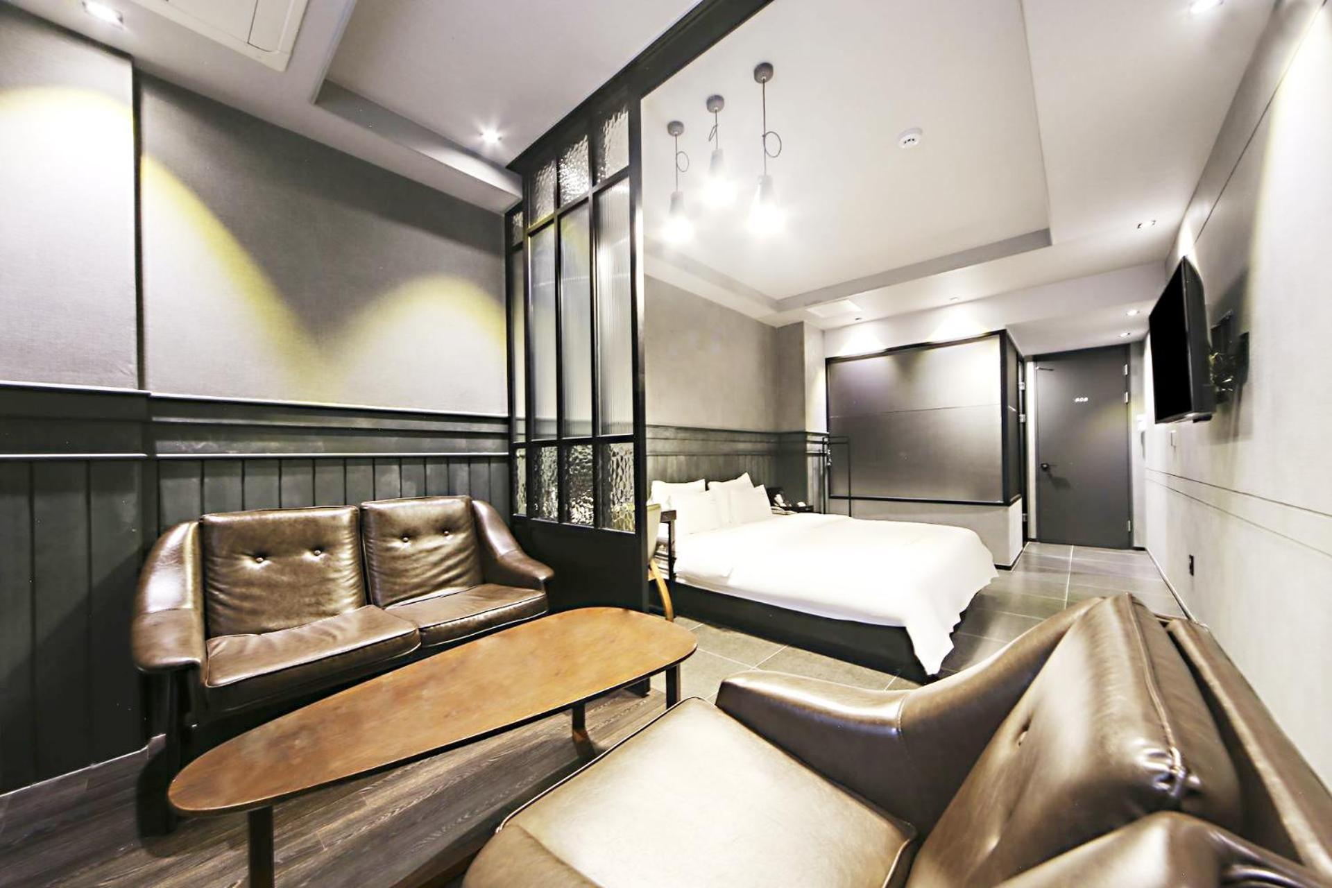 Masan Almond Hotel