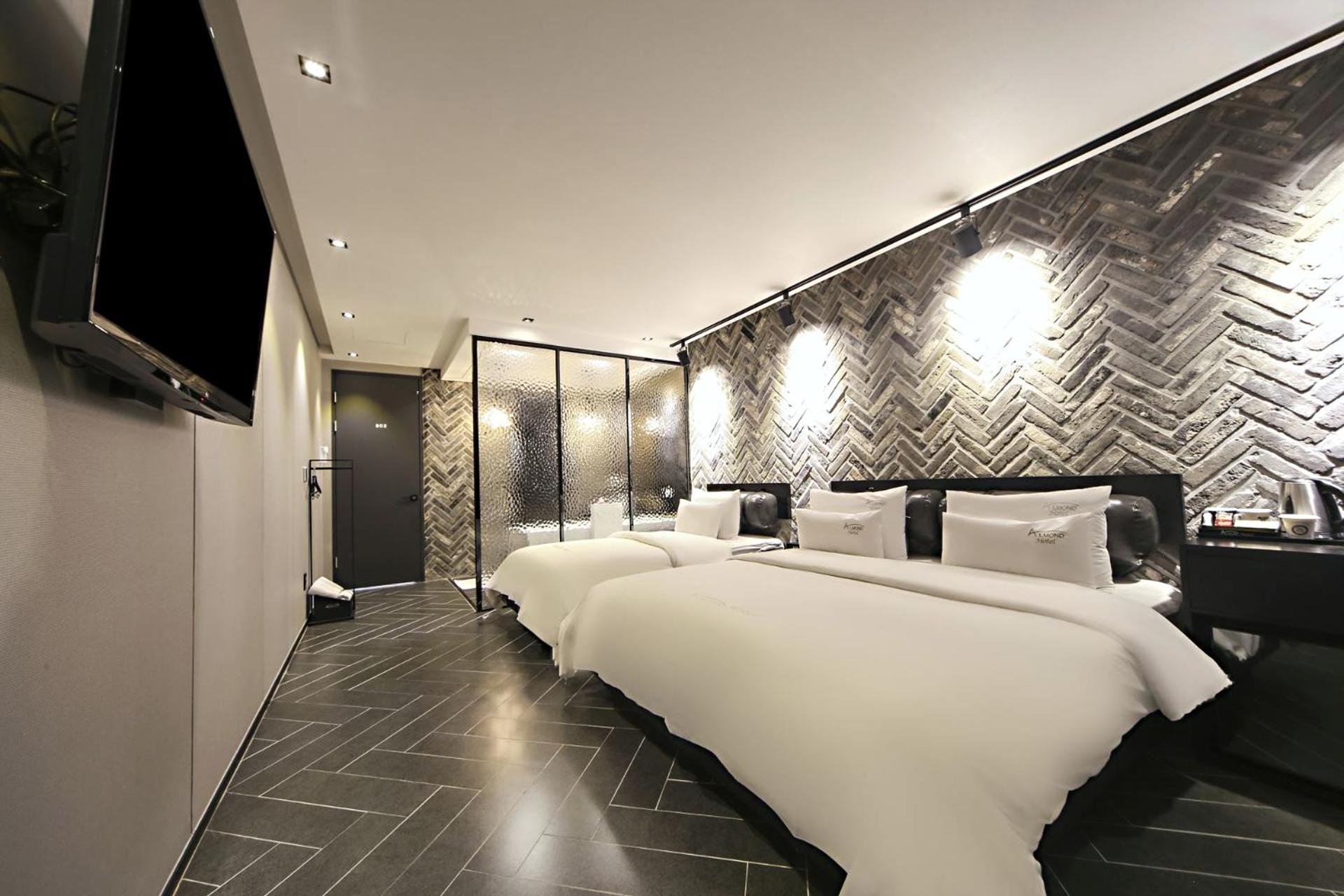 Masan Almond Hotel