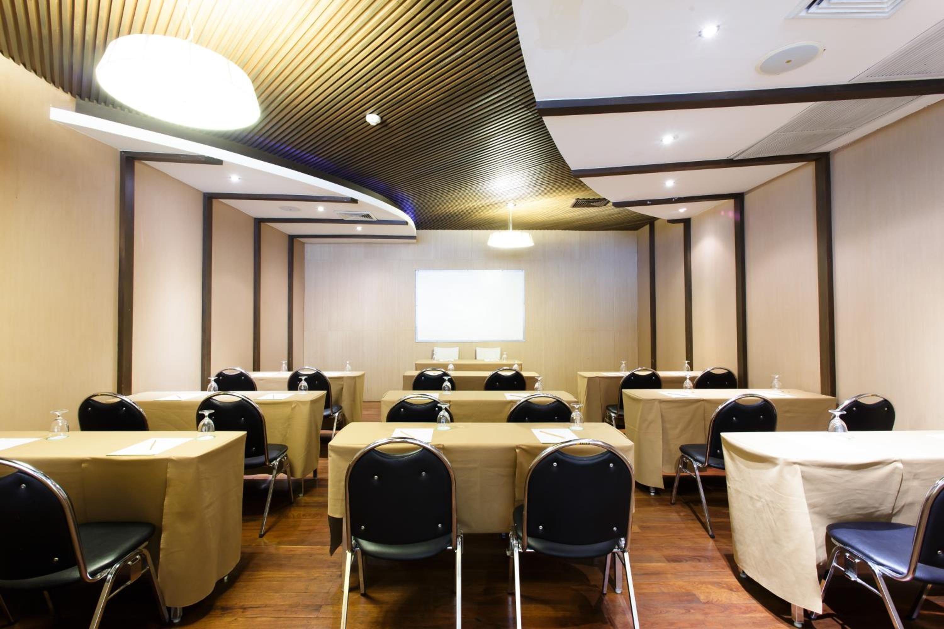 meeting & event spaces