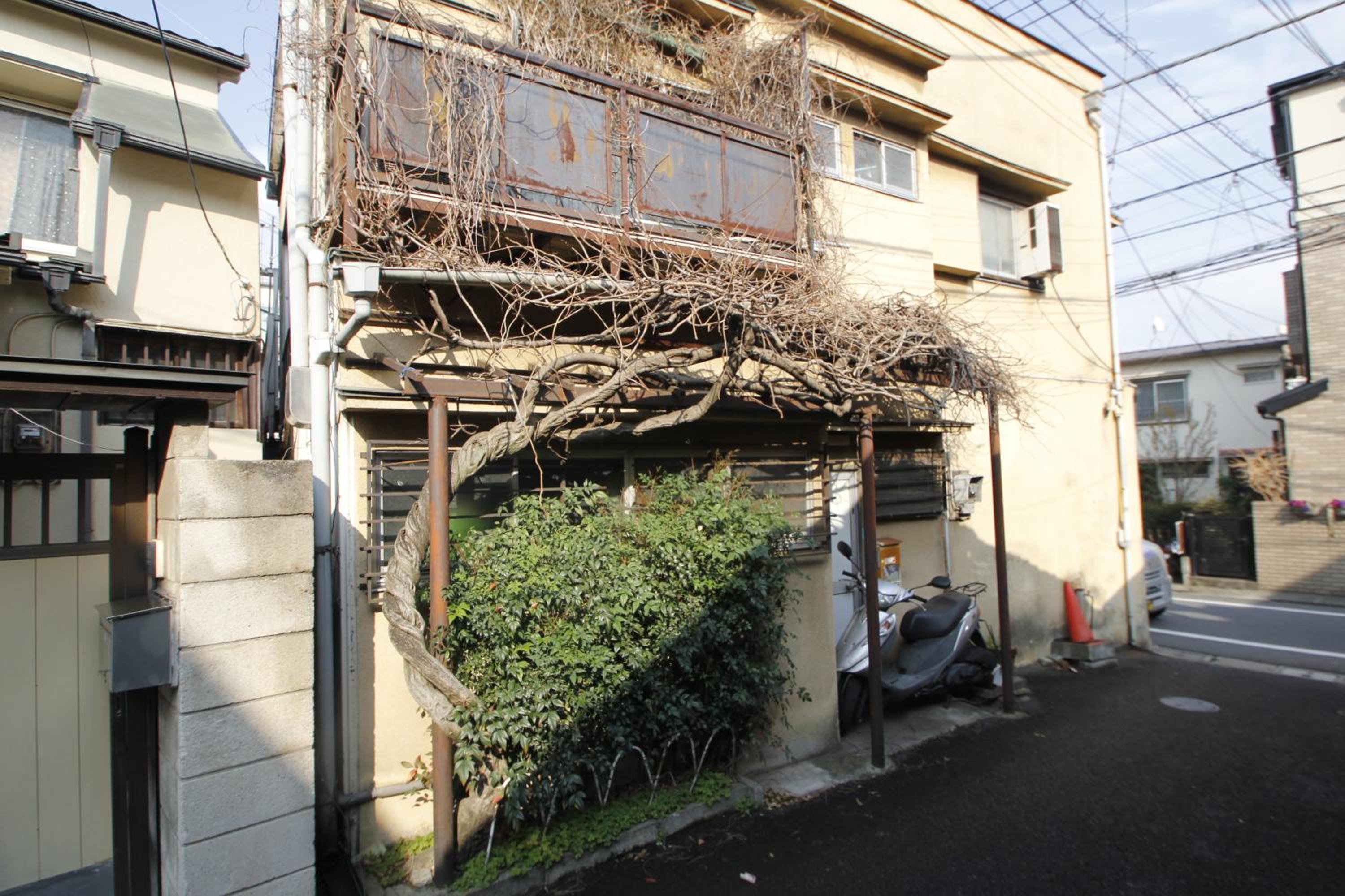 Kaname House