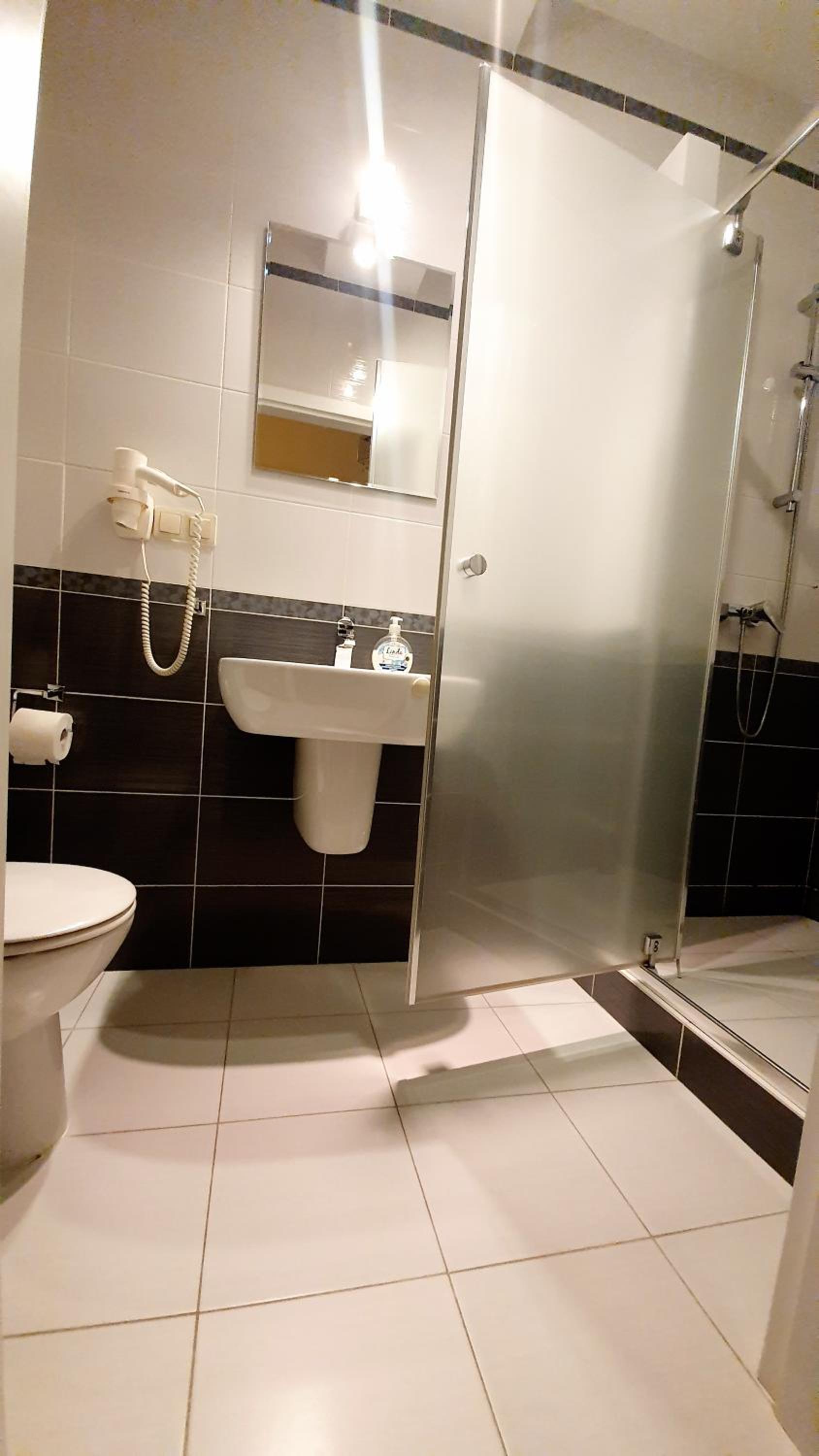 BTHouse, Pokoje Gościnne