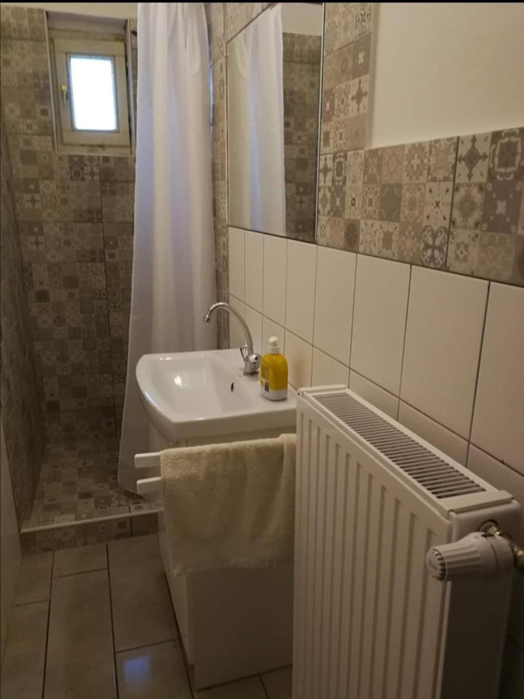 Orsi Apartman / vendegház view 4