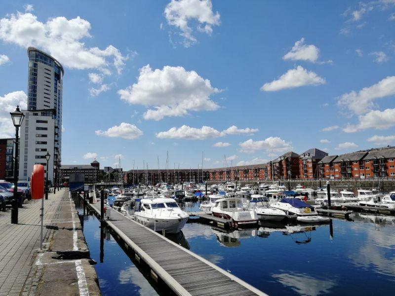 Soak up the Light at a Soothing, Stylish Apartment in Swansea Marina view 2