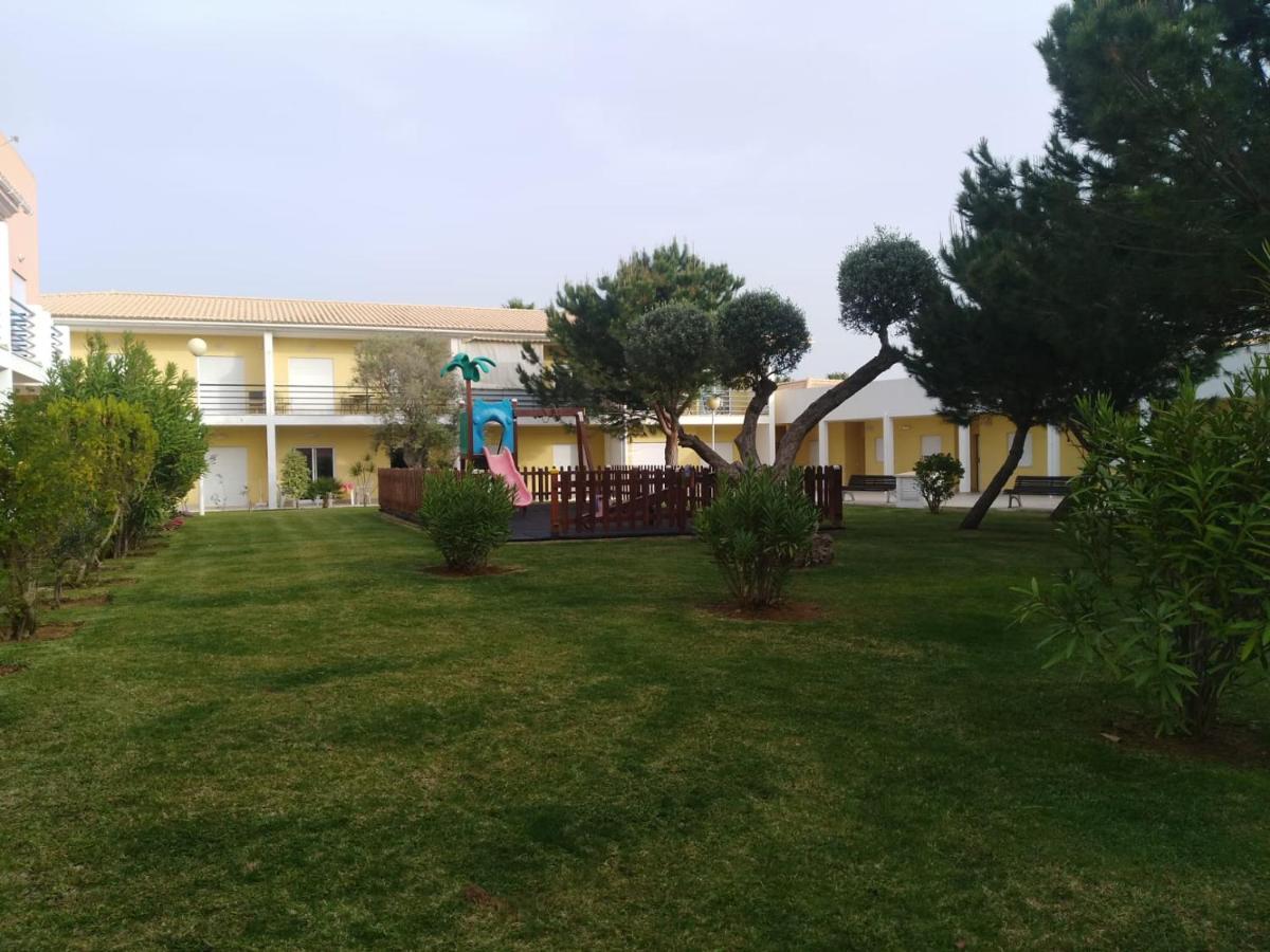 Salgados Sea View Apartment photo 2