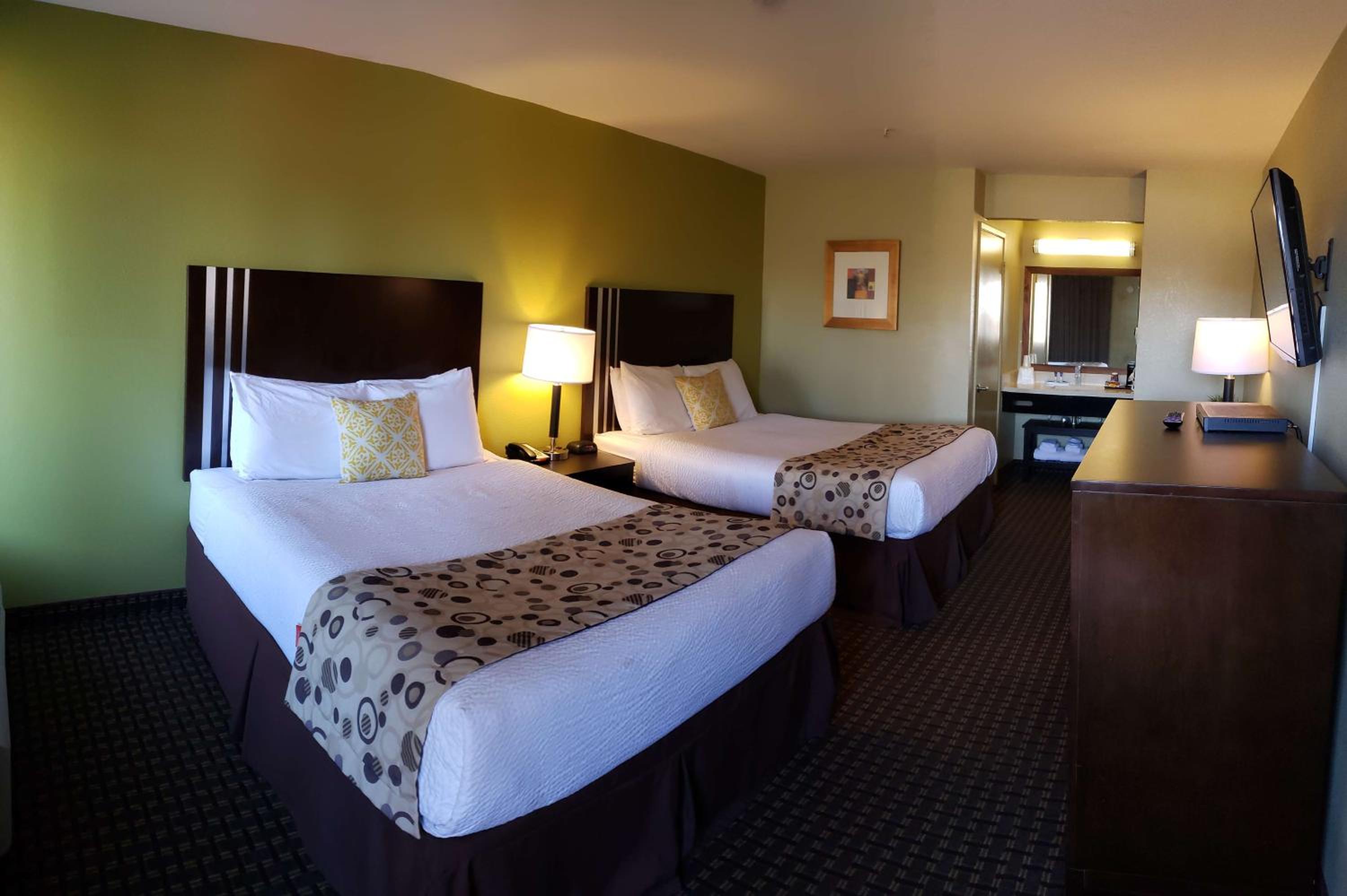 Vallejo Vacations - SureStay Hotel by Best Western Vallejo Napa Valley - Property Image 18