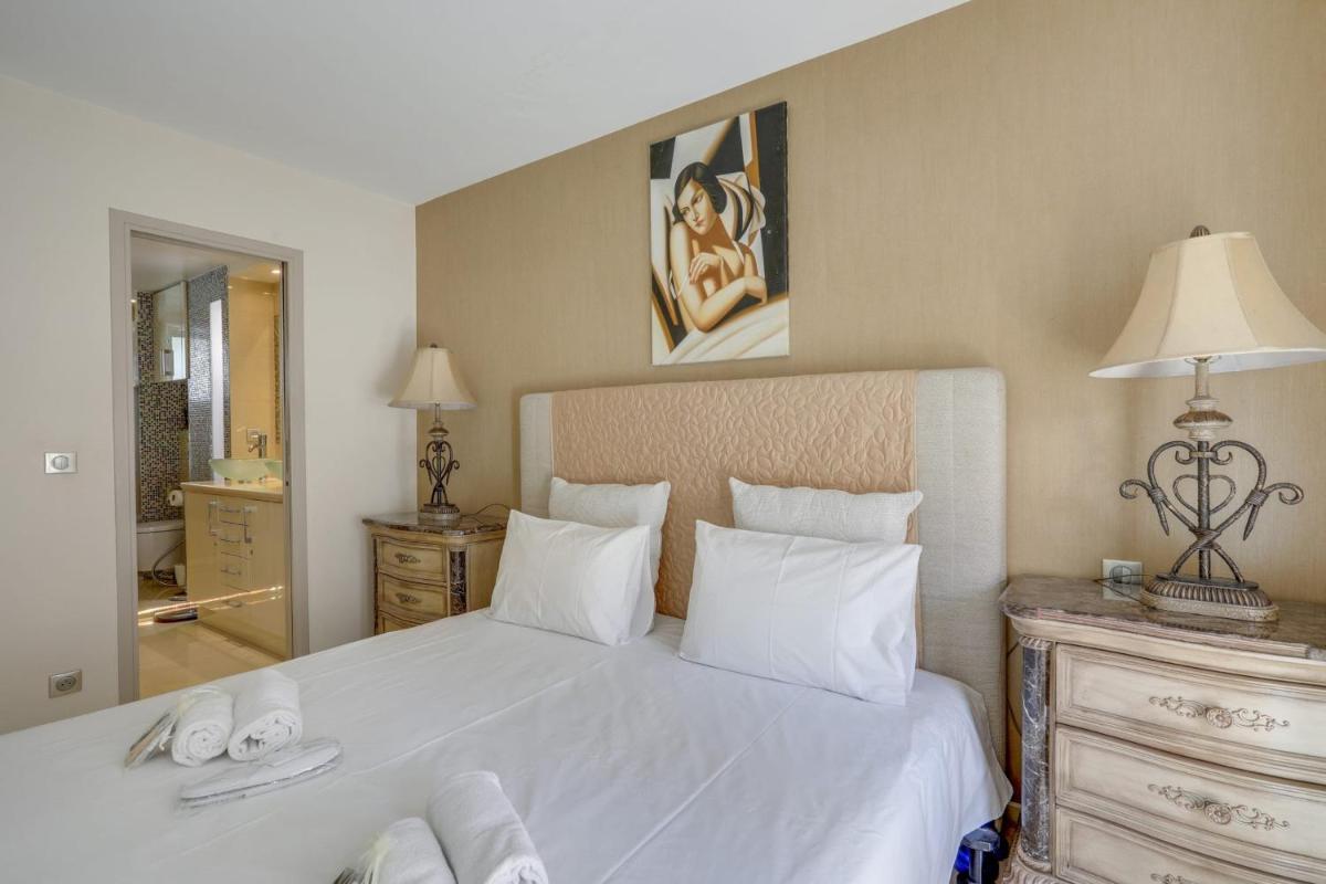Luxurious & Cosy 2 BDRM apartment near Martinez by Olidesi photo 5