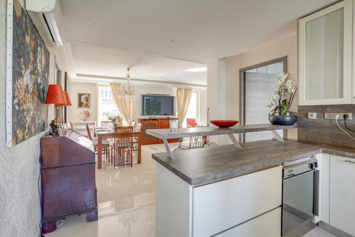 Luxurious & Cosy 2 BDRM apartment near Martinez by Olidesi photo 3