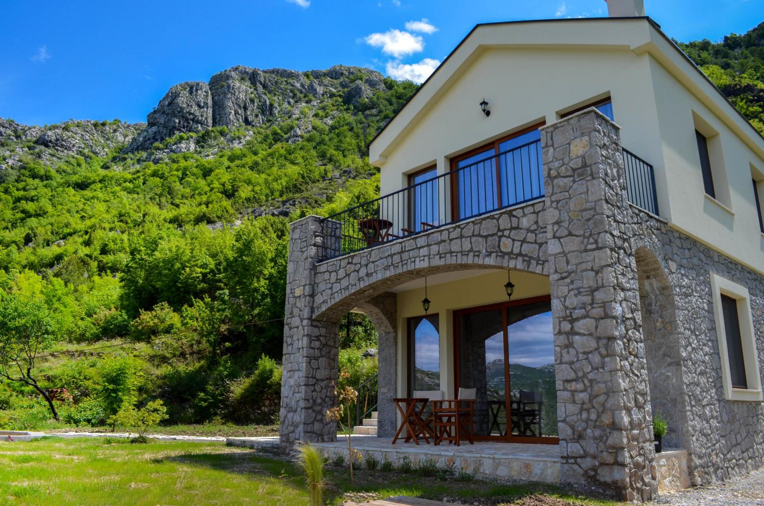 Prevalis Nature Cottage view 4
