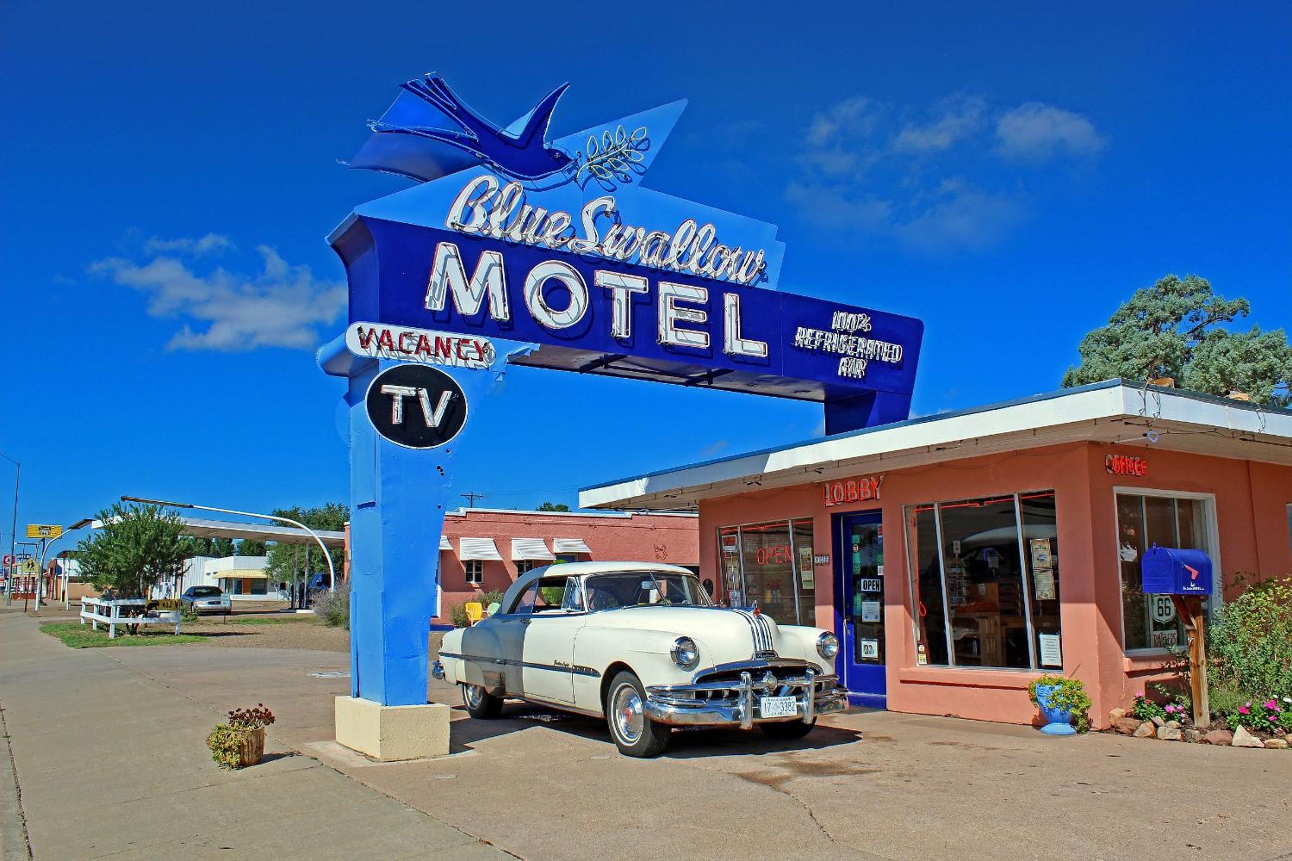 Tucumcari Vacations - Blue Swallow Motel - Property Image 1