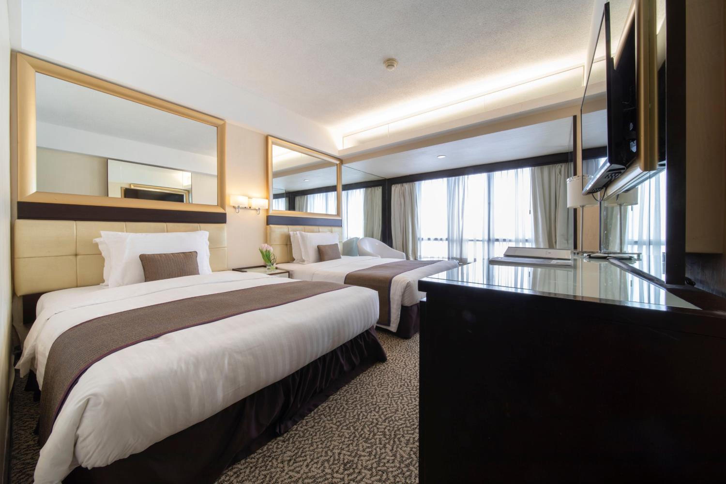 Regal Oriental Hotel