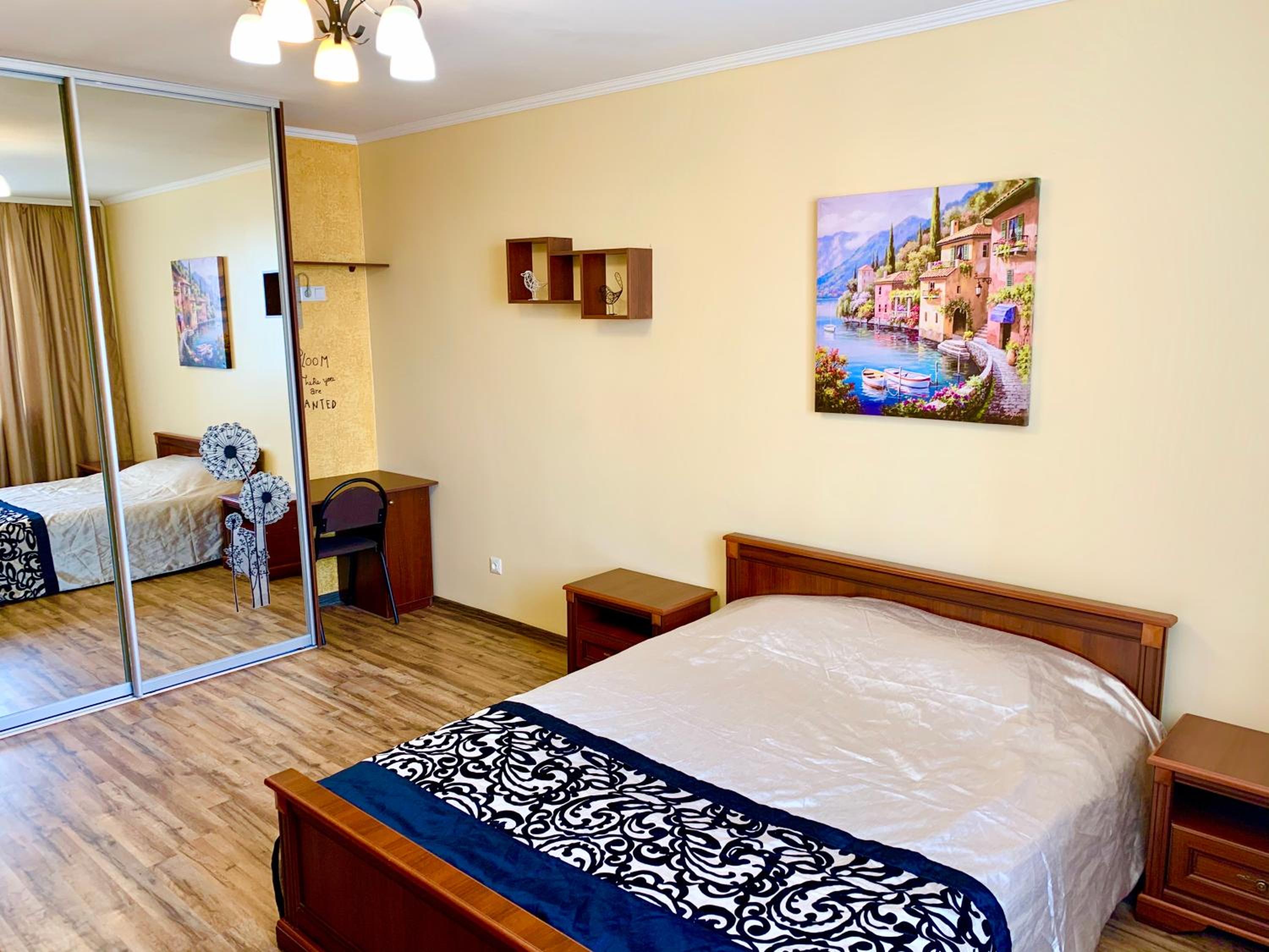 Apartment in center view 2