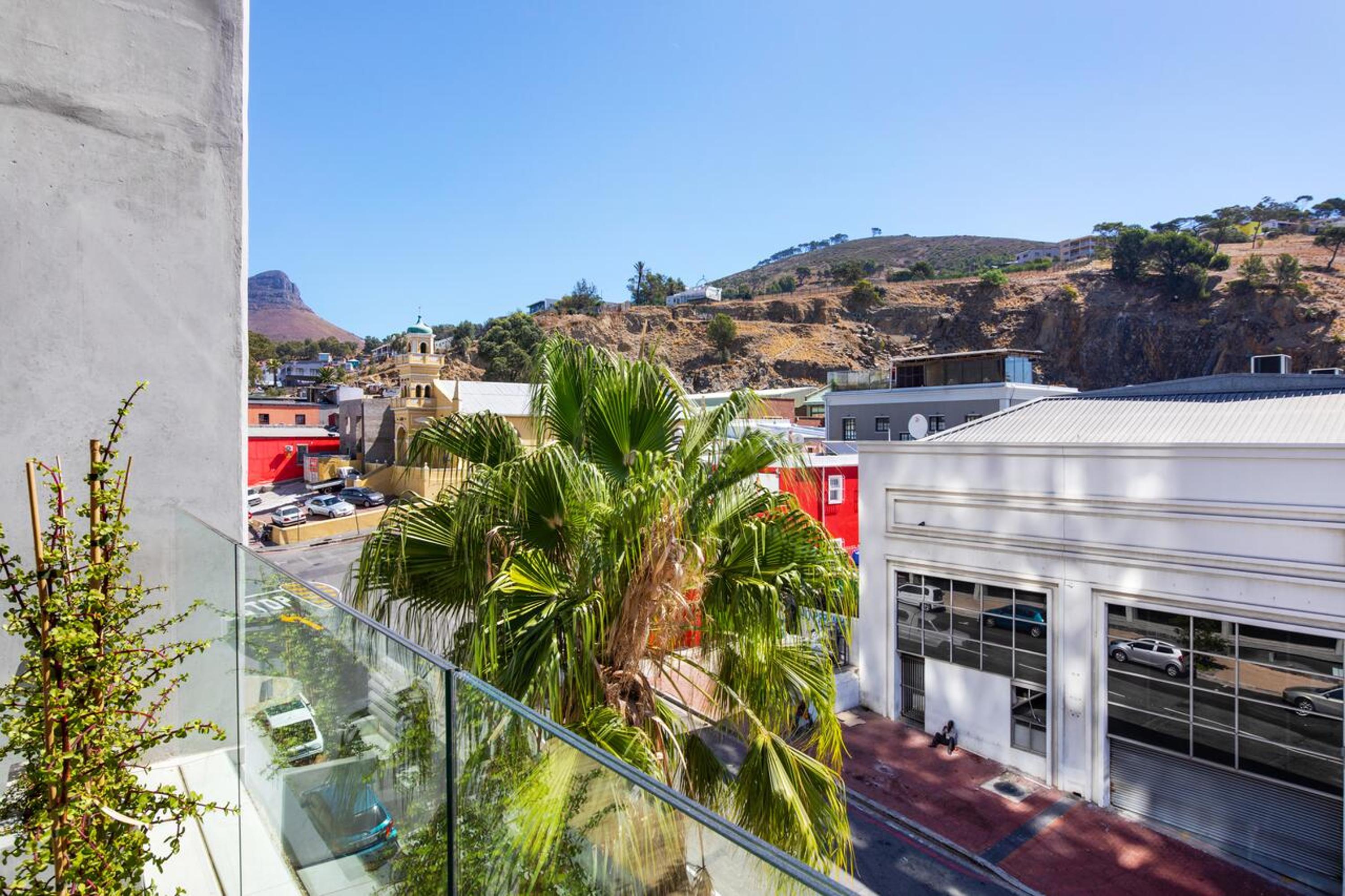 Always-Power Luxury De Waterkant Loft Retreat view 3