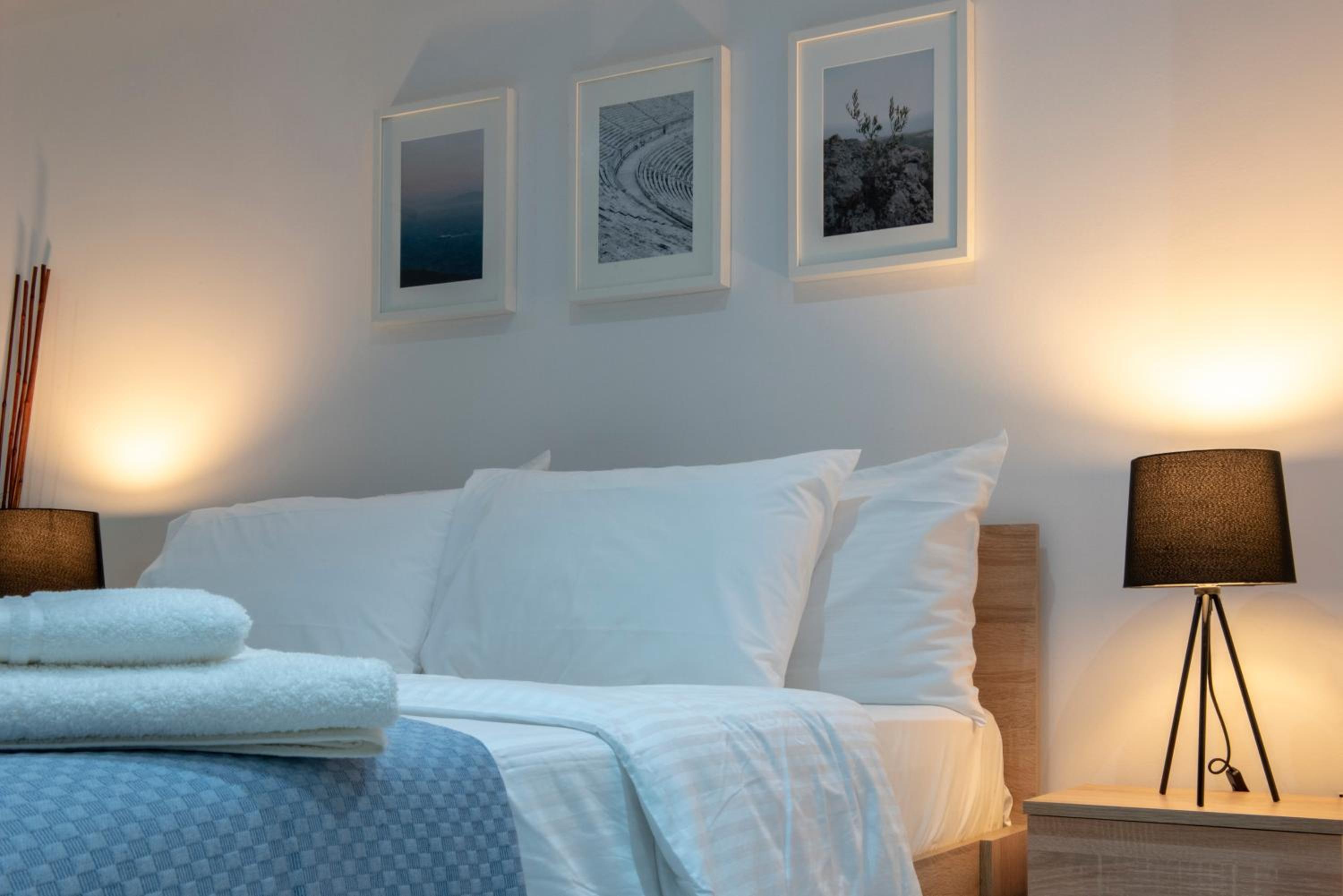 Bright Eco Studios by GHH
