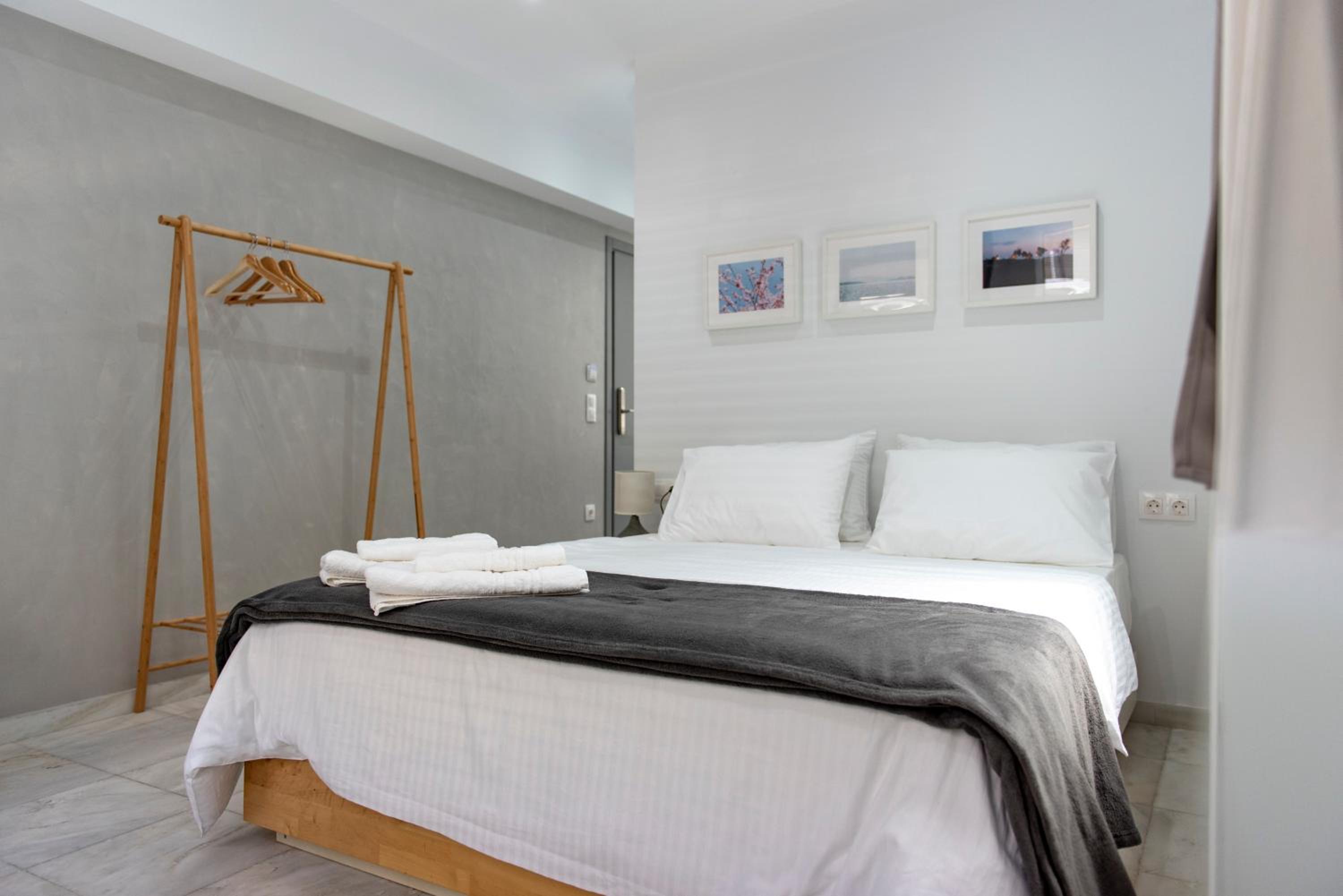 Bright Eco Studios by GHH