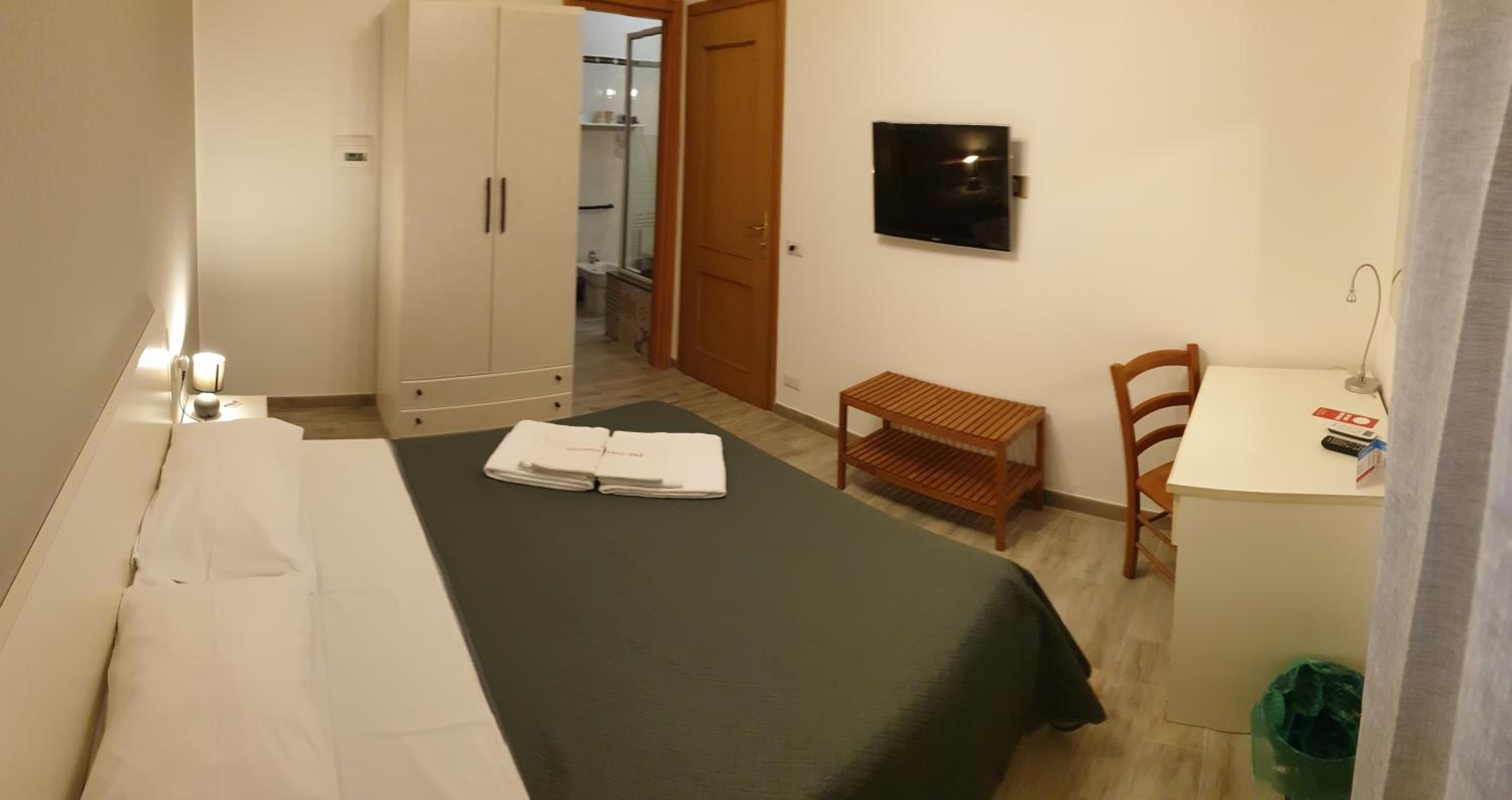 Photo 11