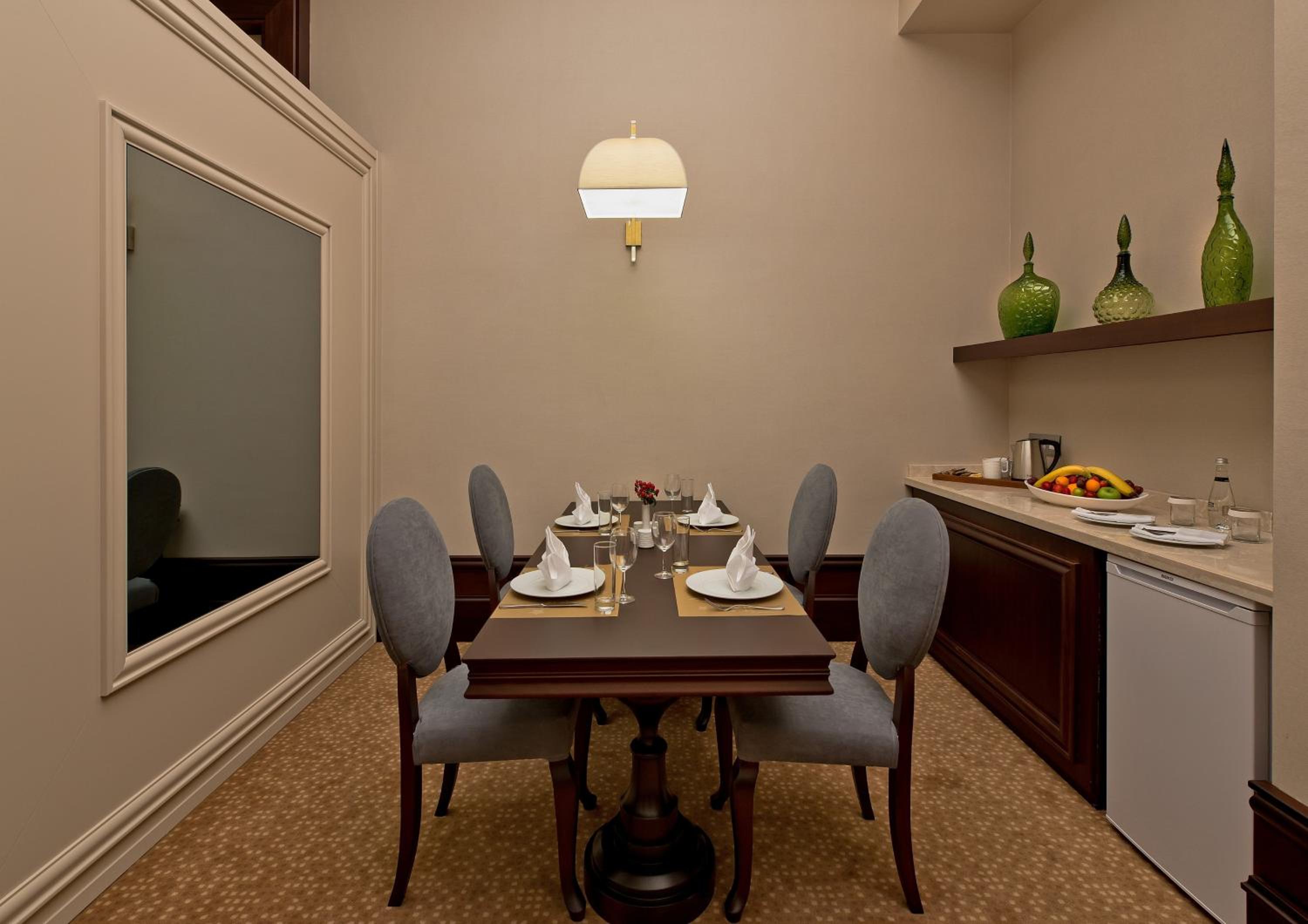 Vialand Palace Otel - Image 9