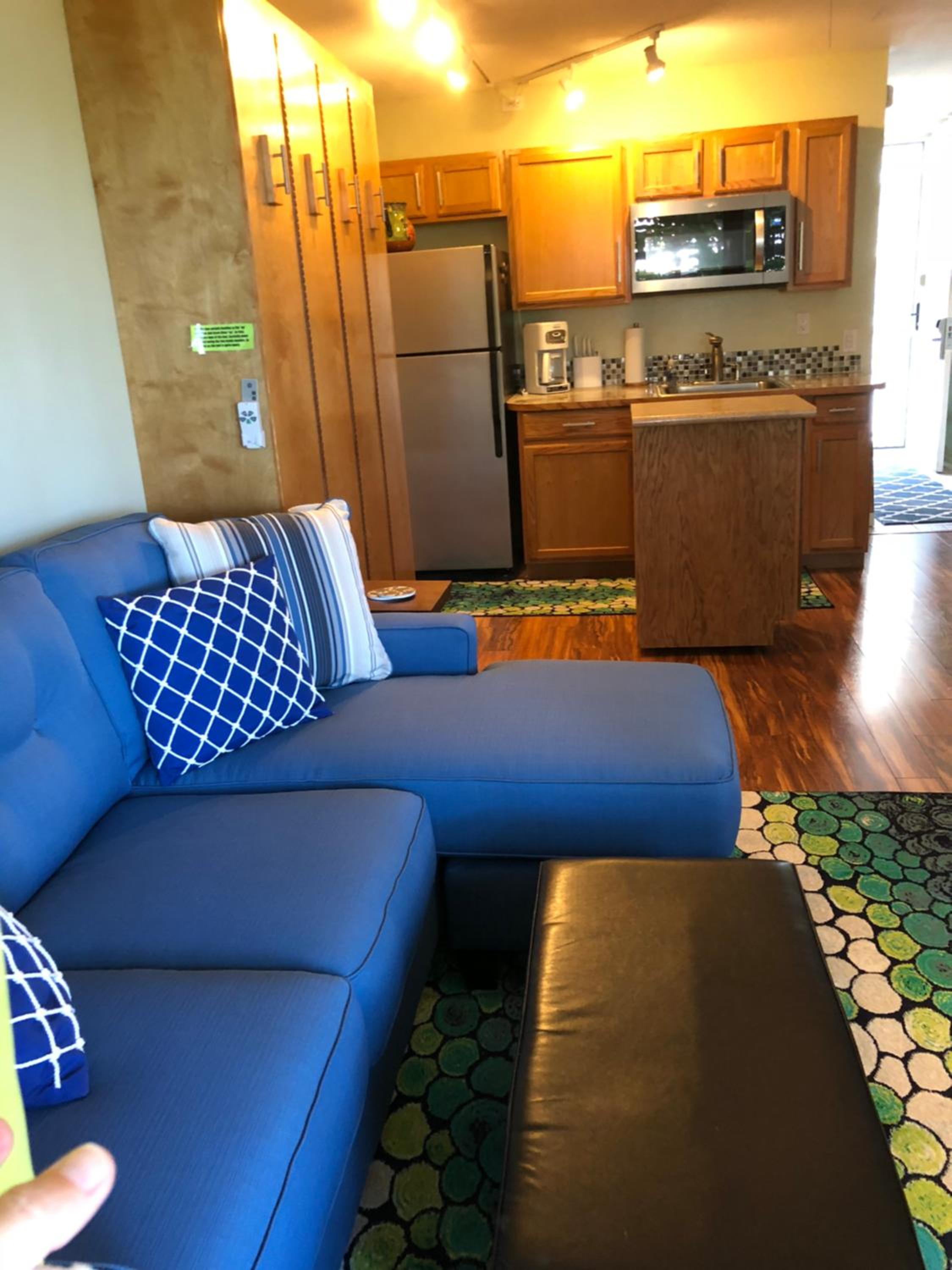 BOOK CHRISTMAS AND WINTER DATES HERE - ISLANDER CoNDOS