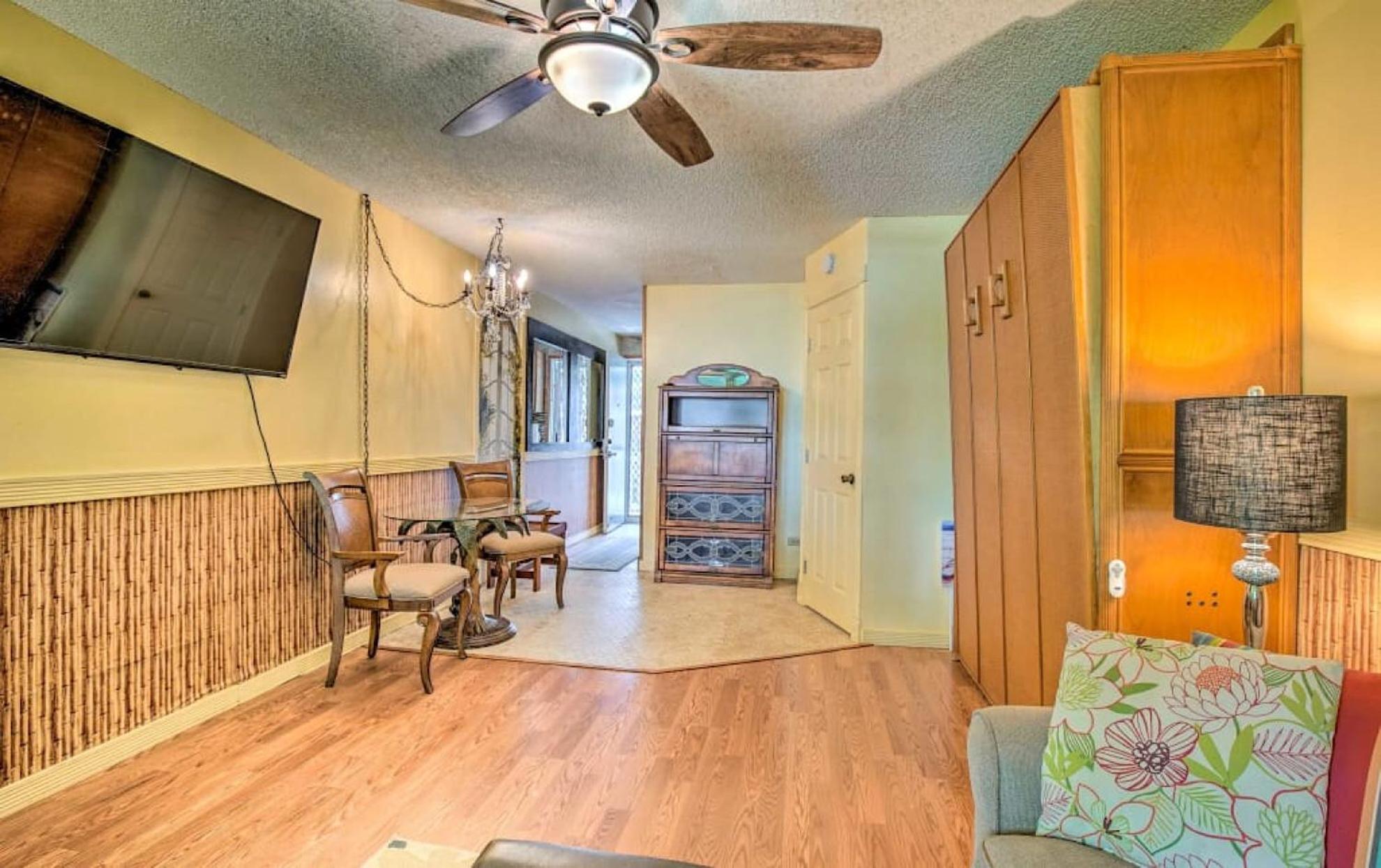 BOOK CHRISTMAS AND WINTER DATES HERE - ISLANDER CoNDOS