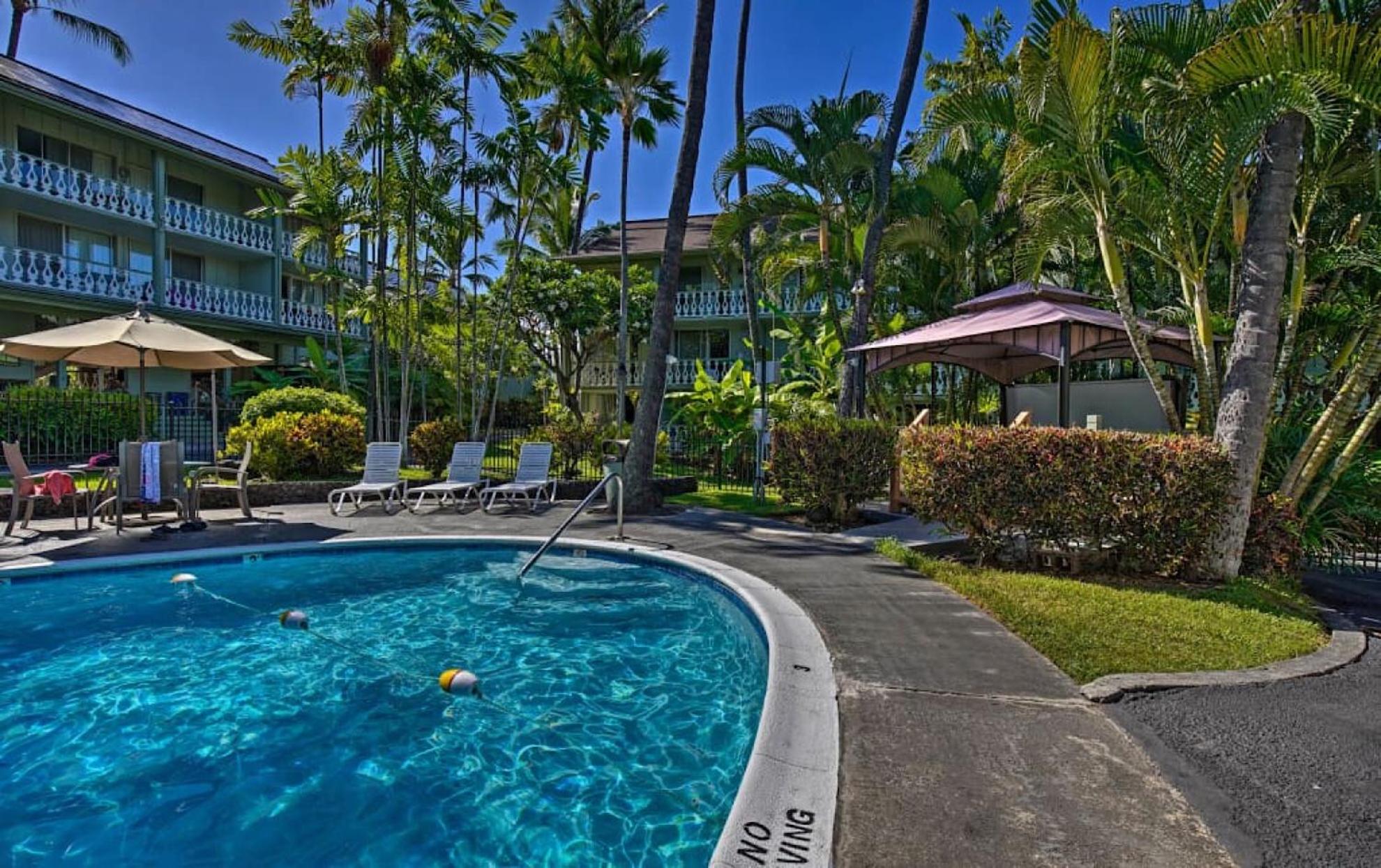 BOOK CHRISTMAS AND WINTER DATES HERE - ISLANDER CoNDOS
