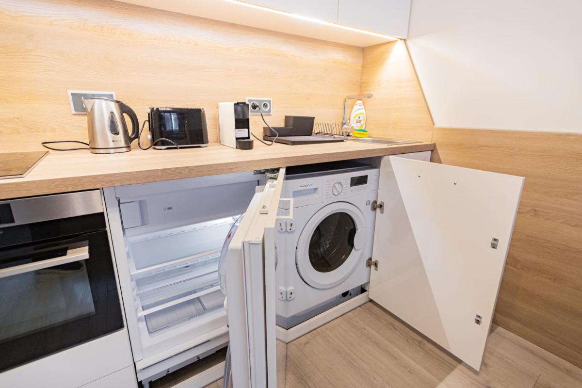 Business Studio Andel, 10 min to Centre, NETFLIX, Paid Parking