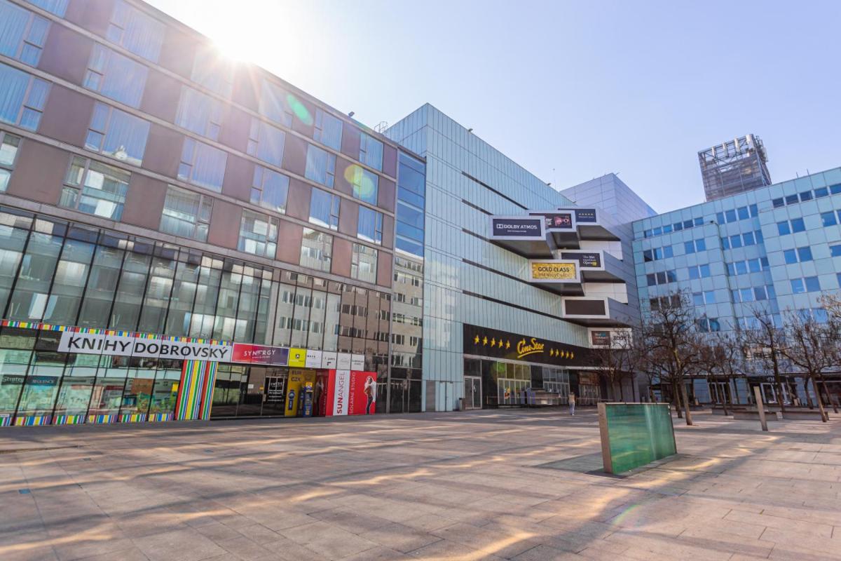Business Studio Andel, 10 min to Centre, NETFLIX, Paid Parking