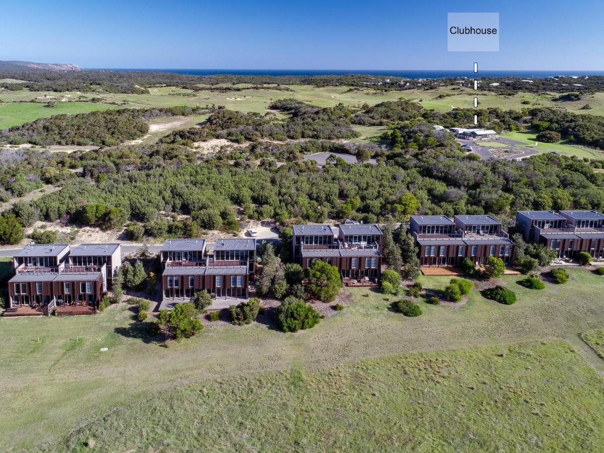 DREW Golfers Delight close to St Andrews Beach