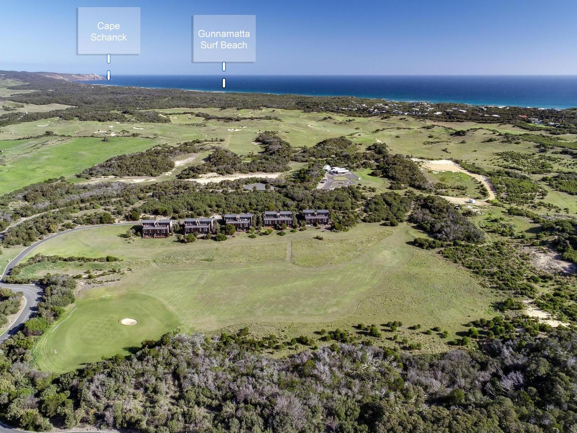 DREW Golfers Delight close to St Andrews Beach