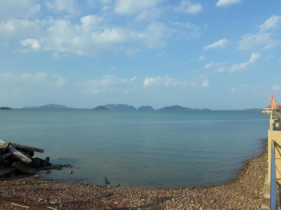 Koh Lanta Villa Mukdara view 4