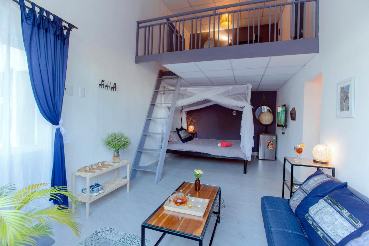 French Garden Homestay view 5