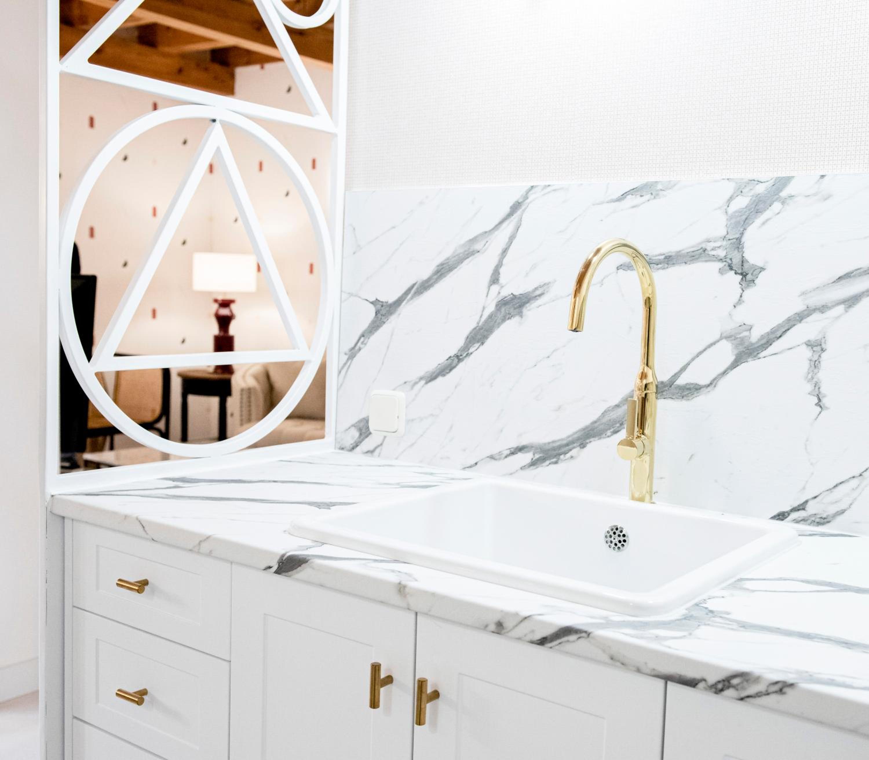 -TÍVOLI- by myhomeintoledo