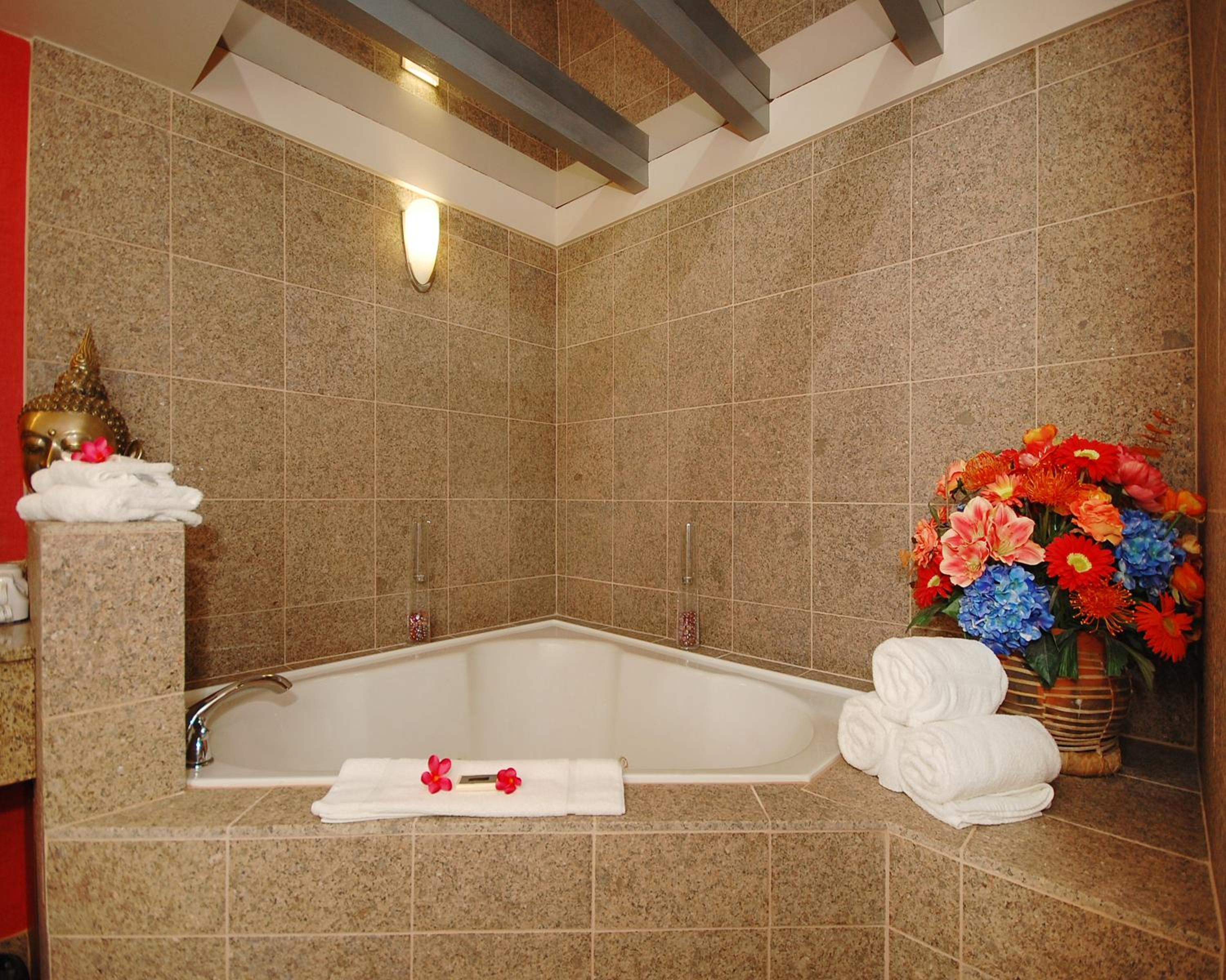 Hagerstown Vacations - Plaza Inn Suites - Property Image 31