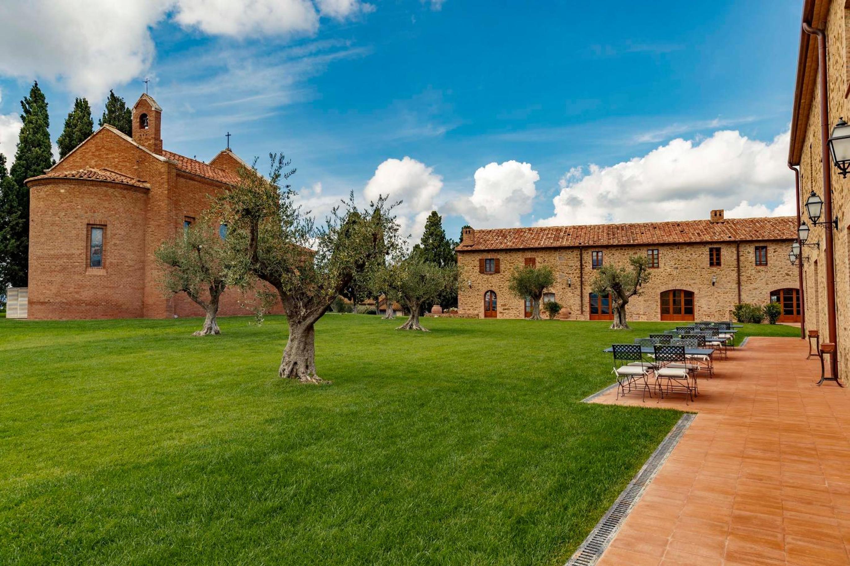 Wine Relais In Montecucco - ColleMassari Hospitality
