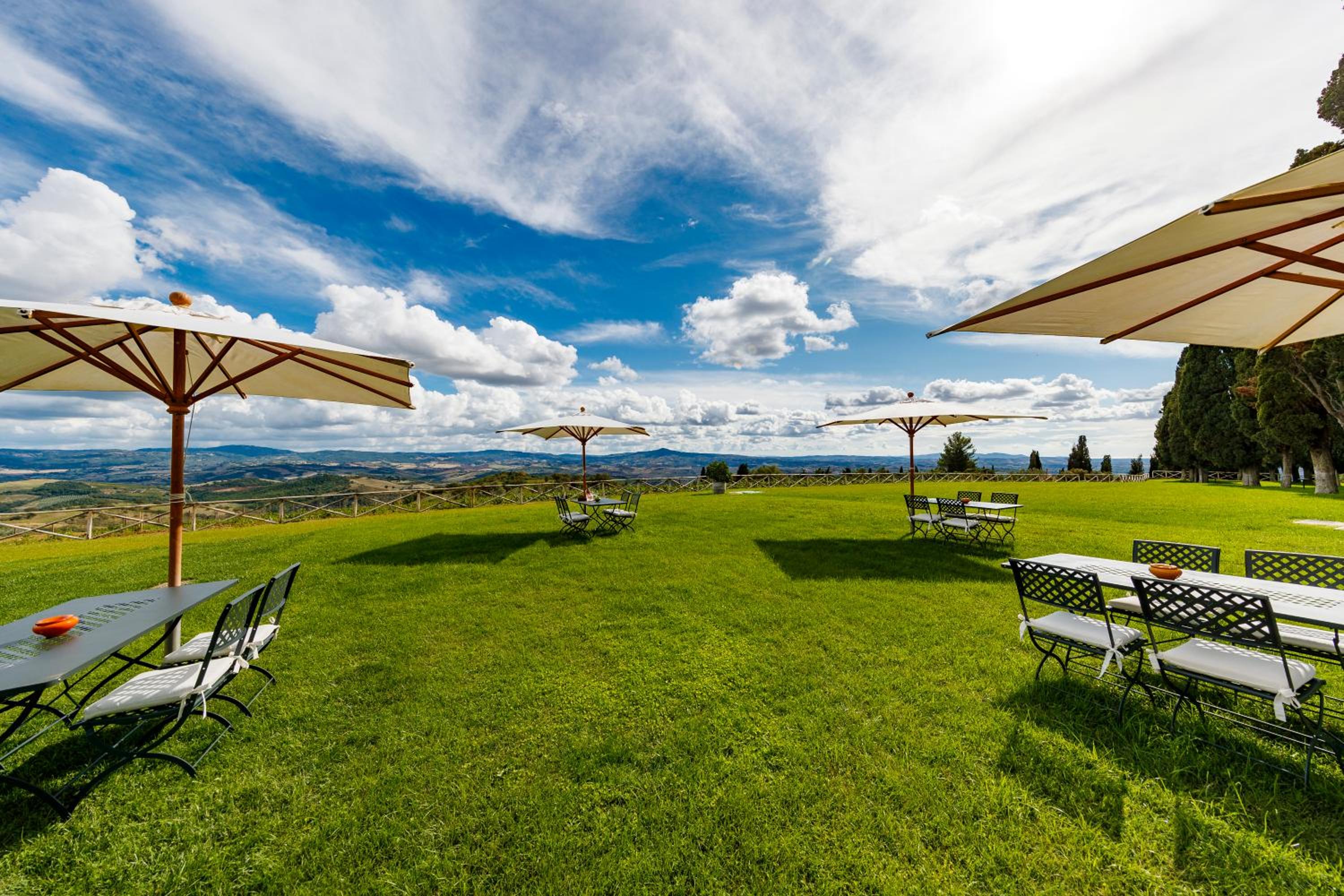 Wine Relais In Montecucco - ColleMassari Hospitality