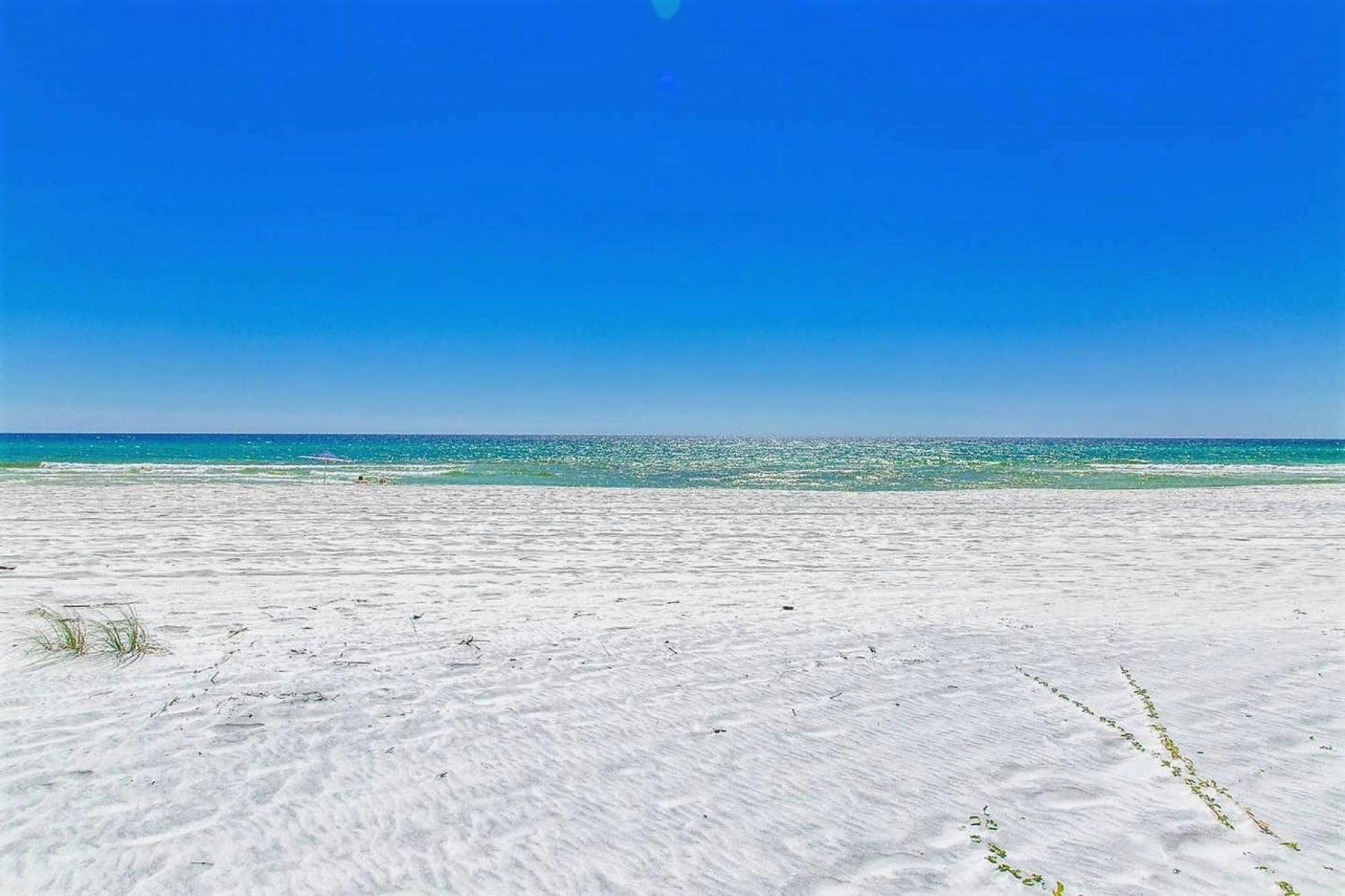 Beach Beyond Belief House & private pool & free bikes & private beach view 2
