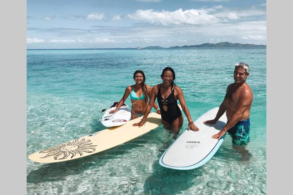 Private Oceanfront Fijian Villa Sleeps 8
