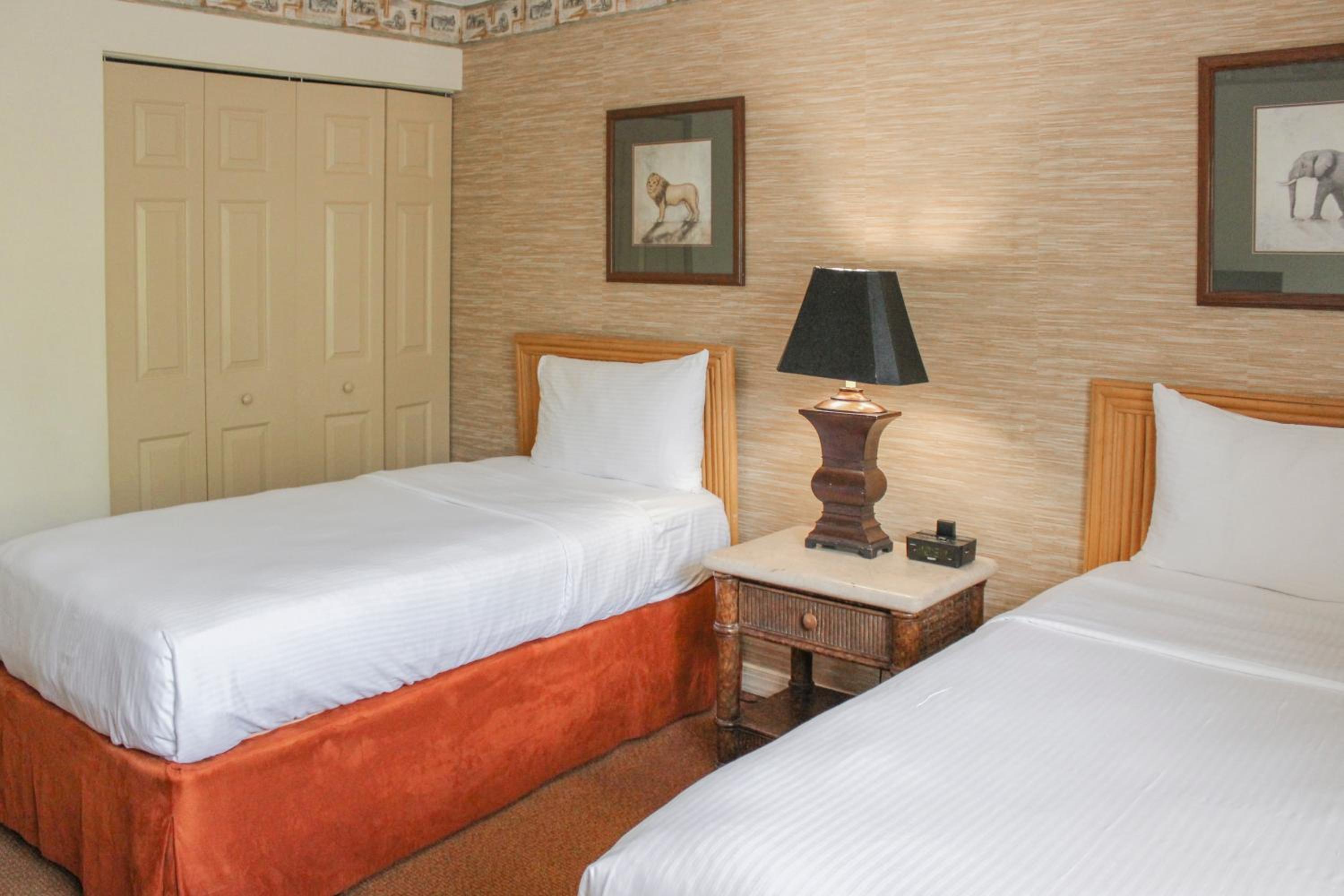 Parkway International Resort