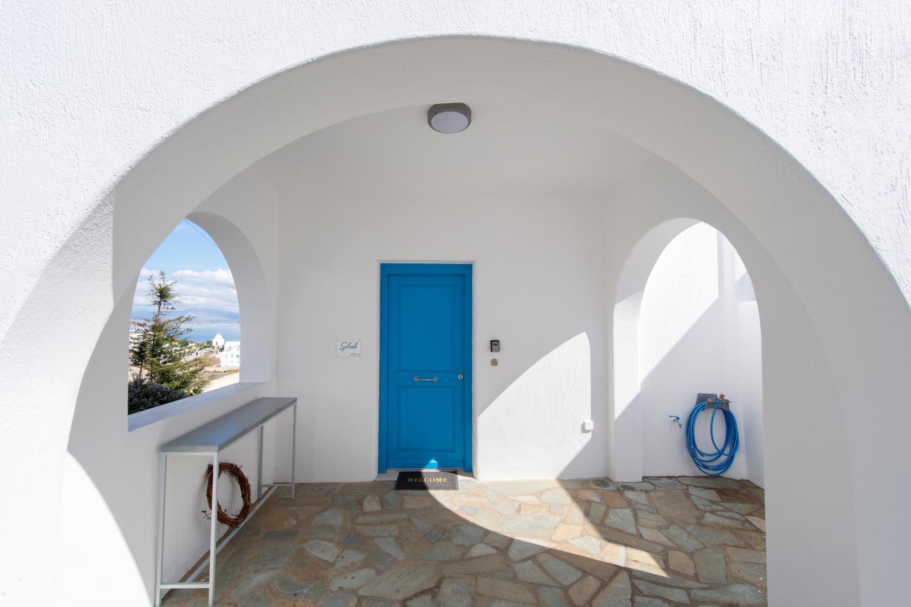 SPLASH with amazing Sea Views in Piso Livadi view 5
