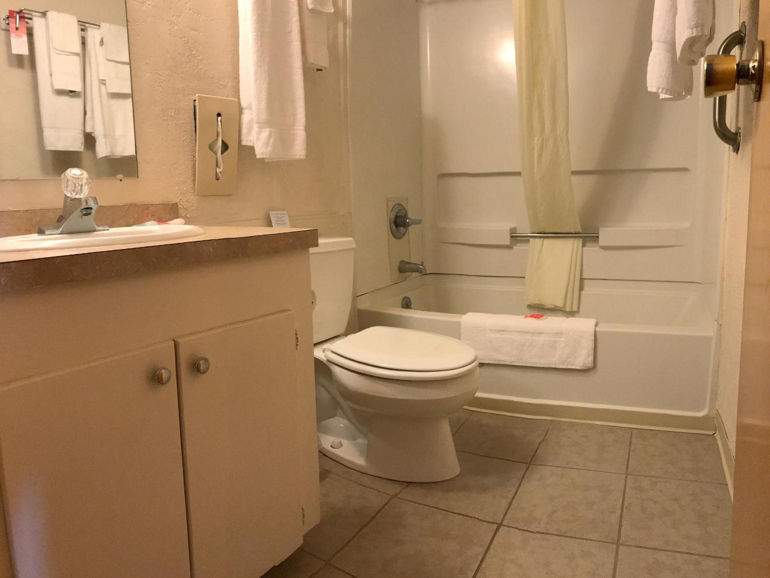 Watertown Vacations - Adirondack Efficiencies - Property Image 18