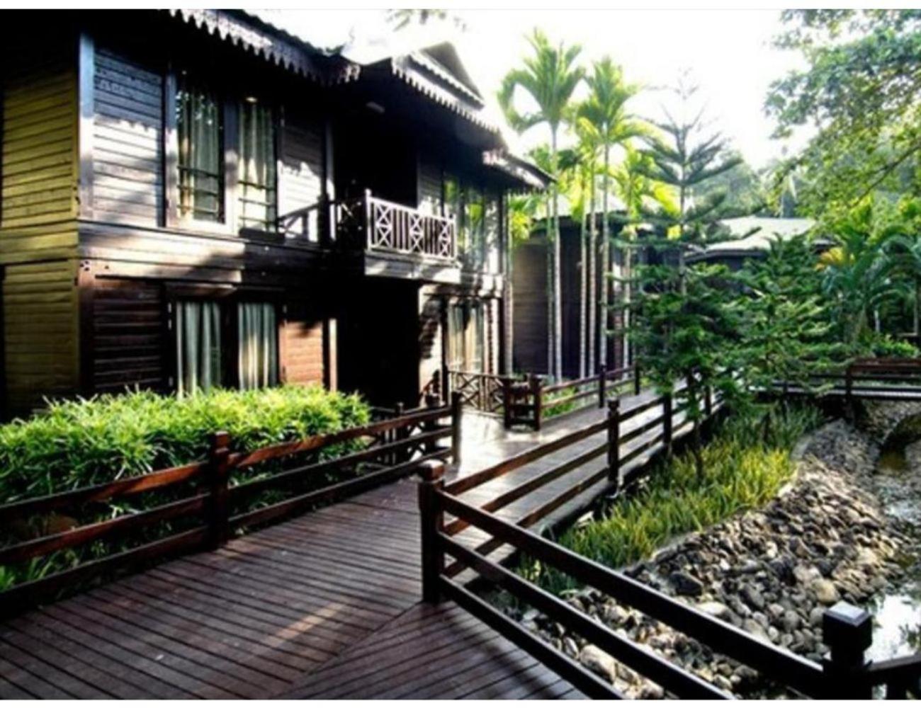 The Taaras Beach & Spa Resort view 3